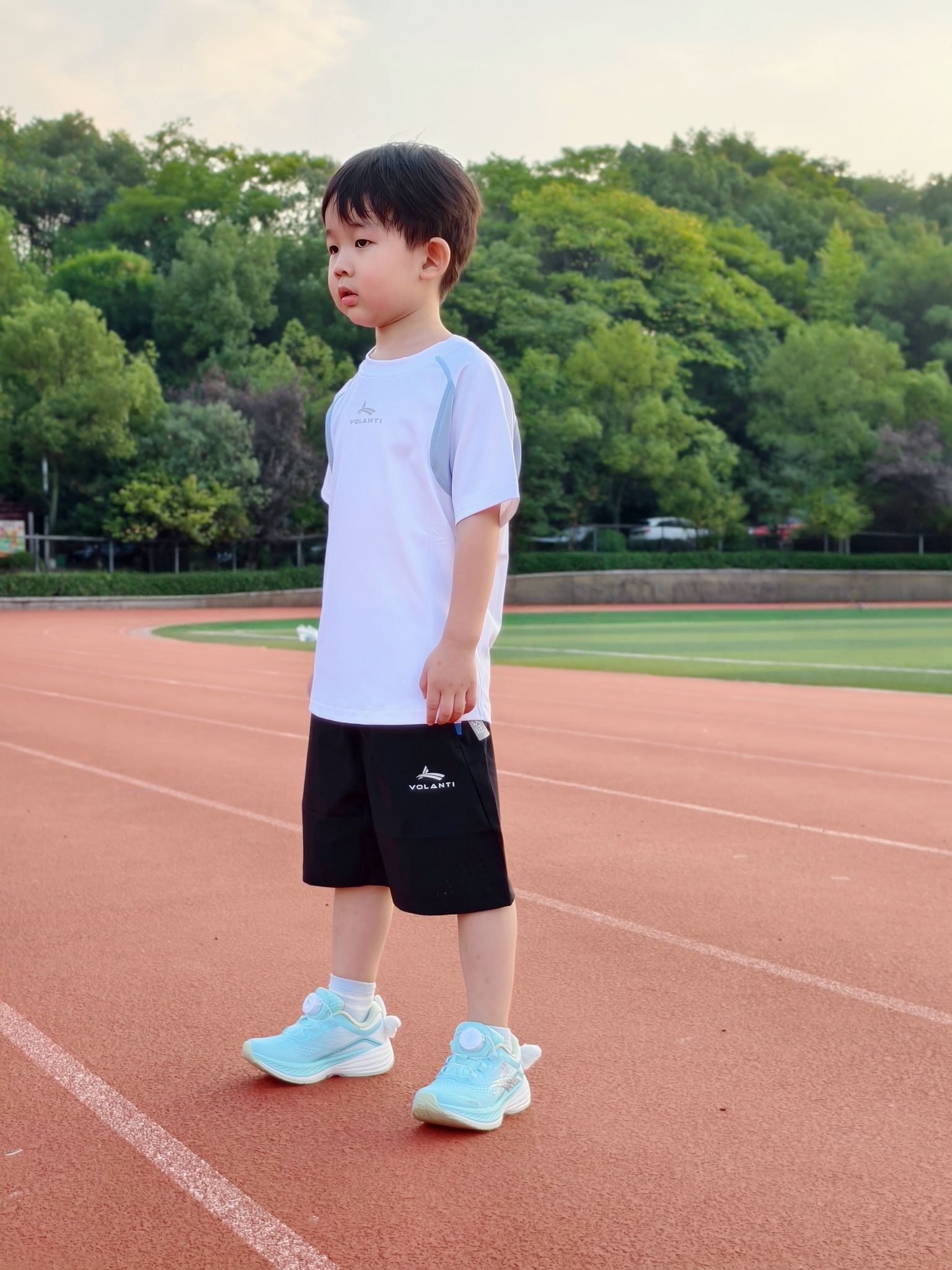 跑道活力少年|男宝全套运动三件套实测