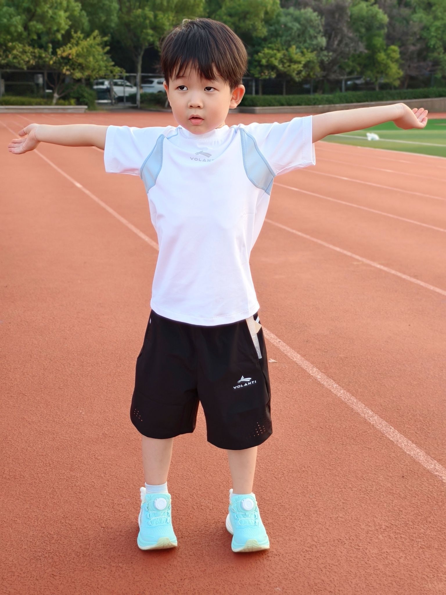 跑道活力少年|男宝全套运动三件套实测