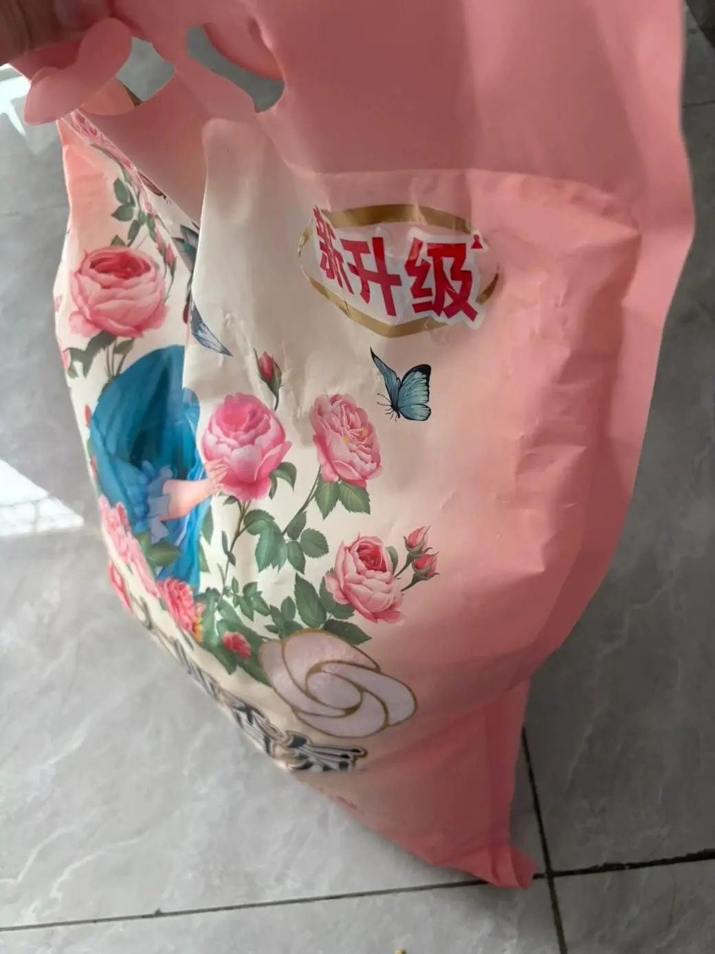 家庭洗衣囤货选它,立白大师香氛洗衣粉,护衣炫彩,持久留香好闻