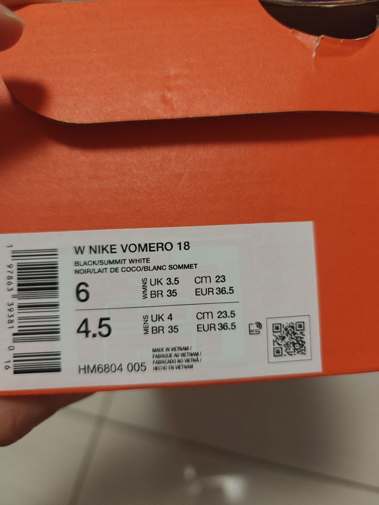 vomero18女款