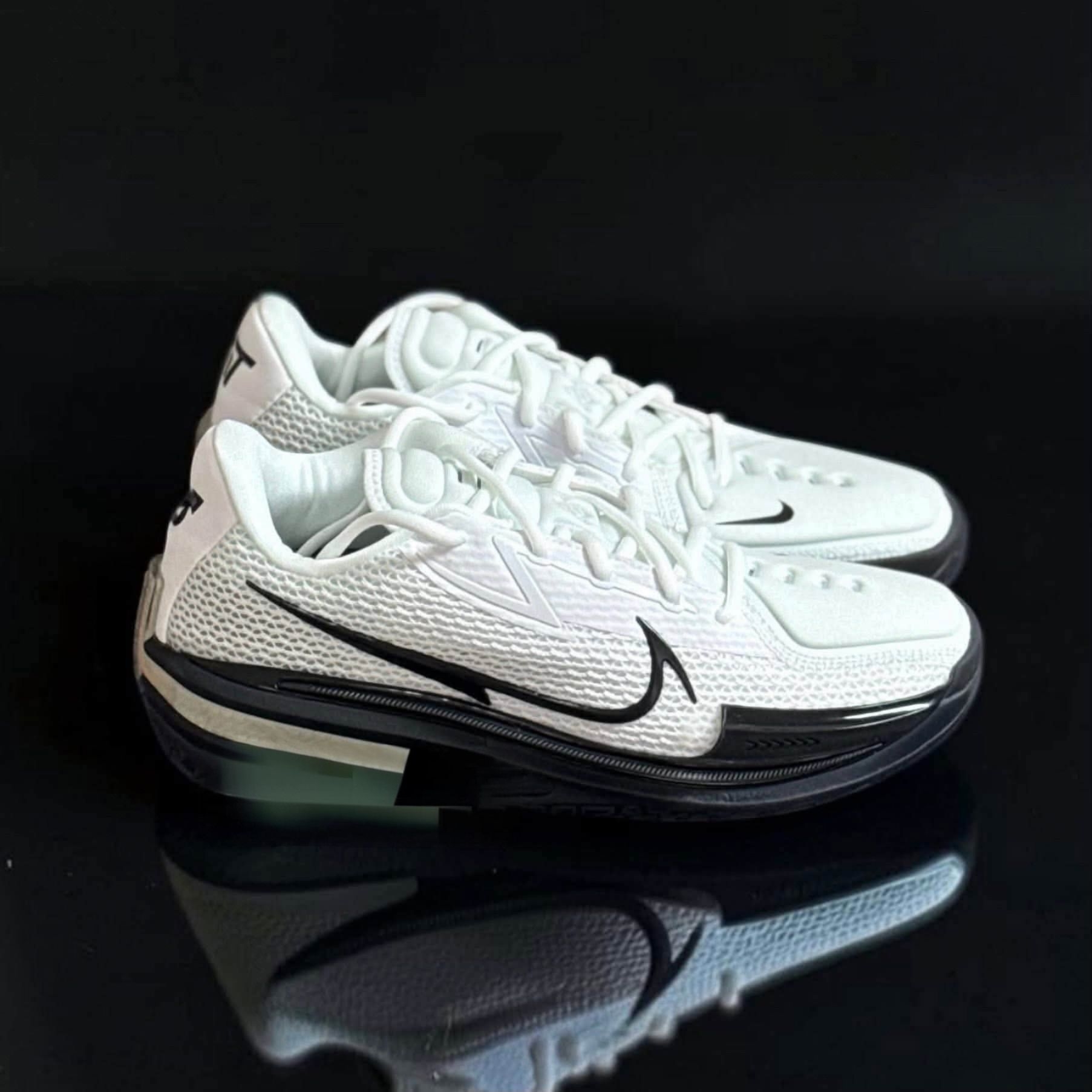 Nike GT Cut1白黑｜简约黑白实战篮球鞋，全能后卫球鞋深度解析