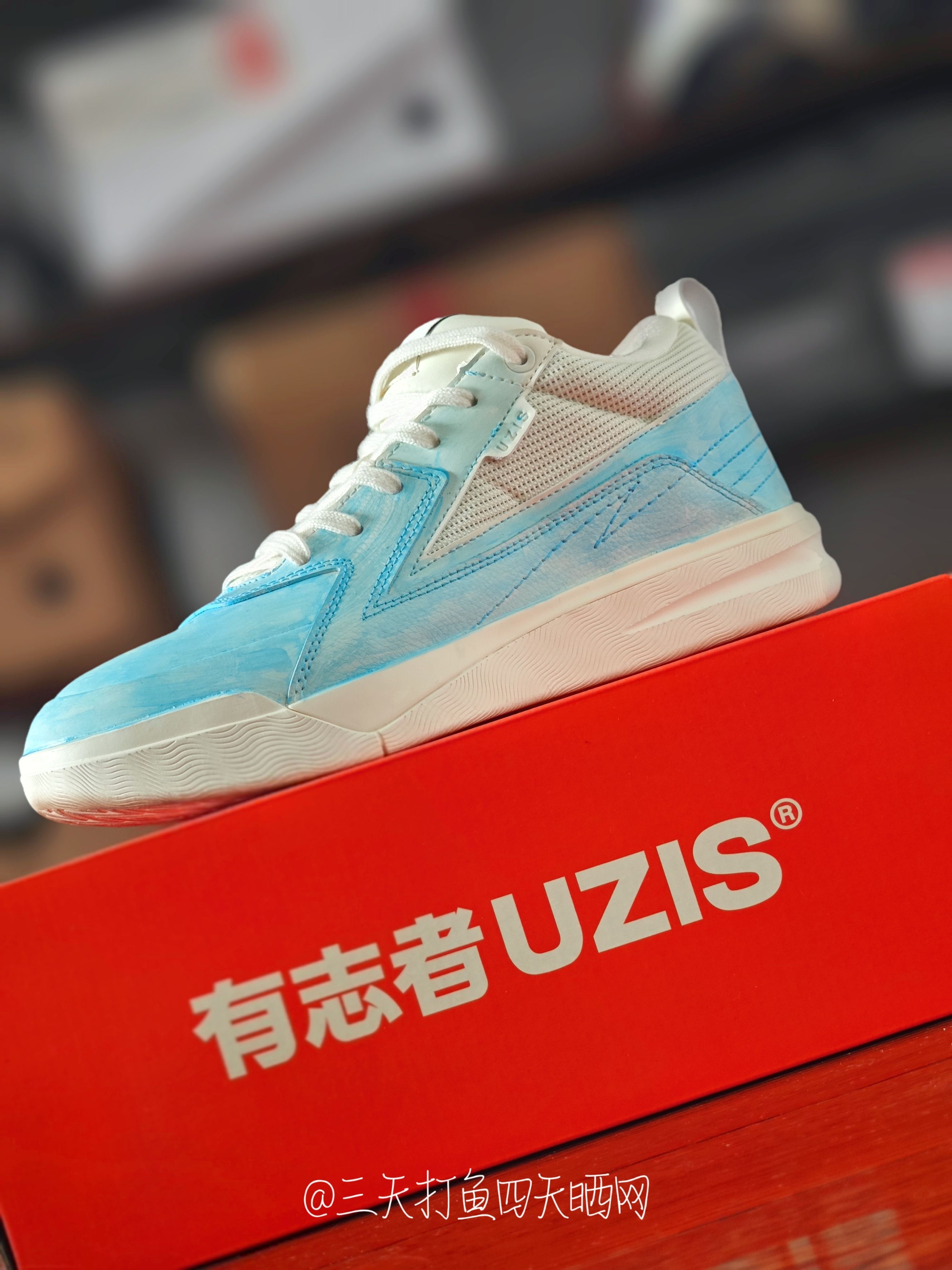 本想DIY个北卡蓝,咋又有点像青花瓷?