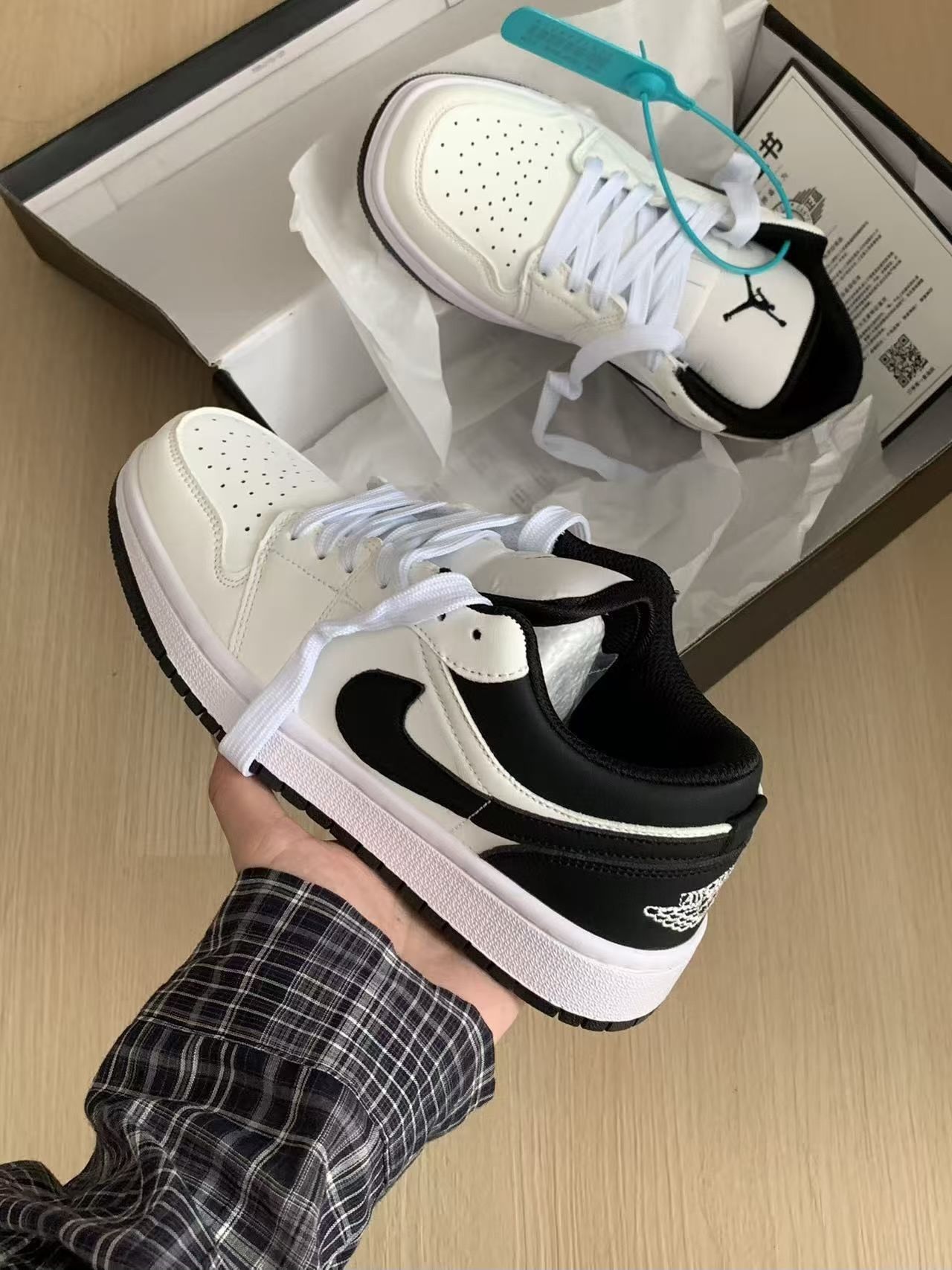 夯爆了 这个配色！aj1低帮黑白