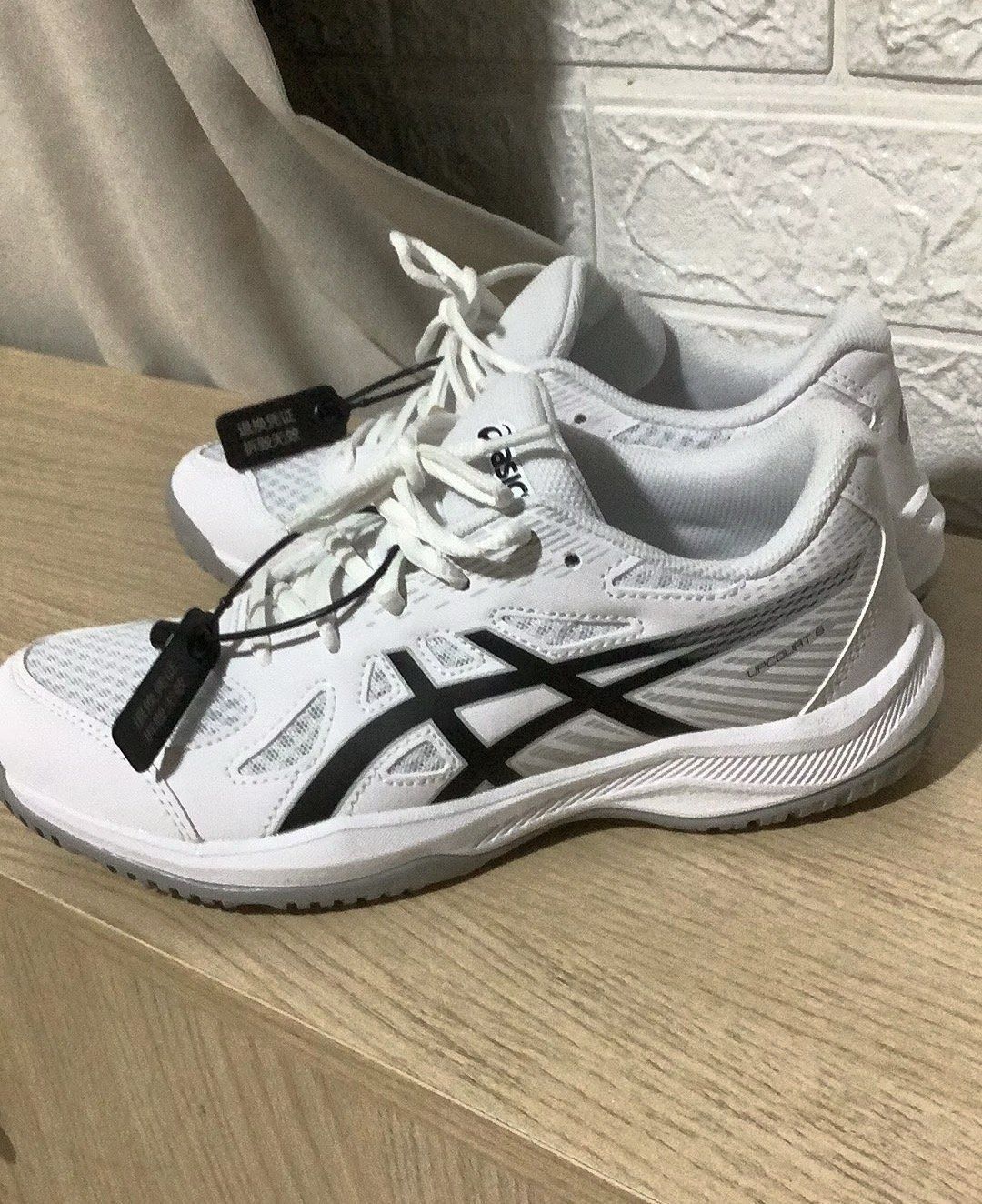 实拍上脚|亚瑟士Upcourt 6,室内球场万金油,兼顾日常通勤