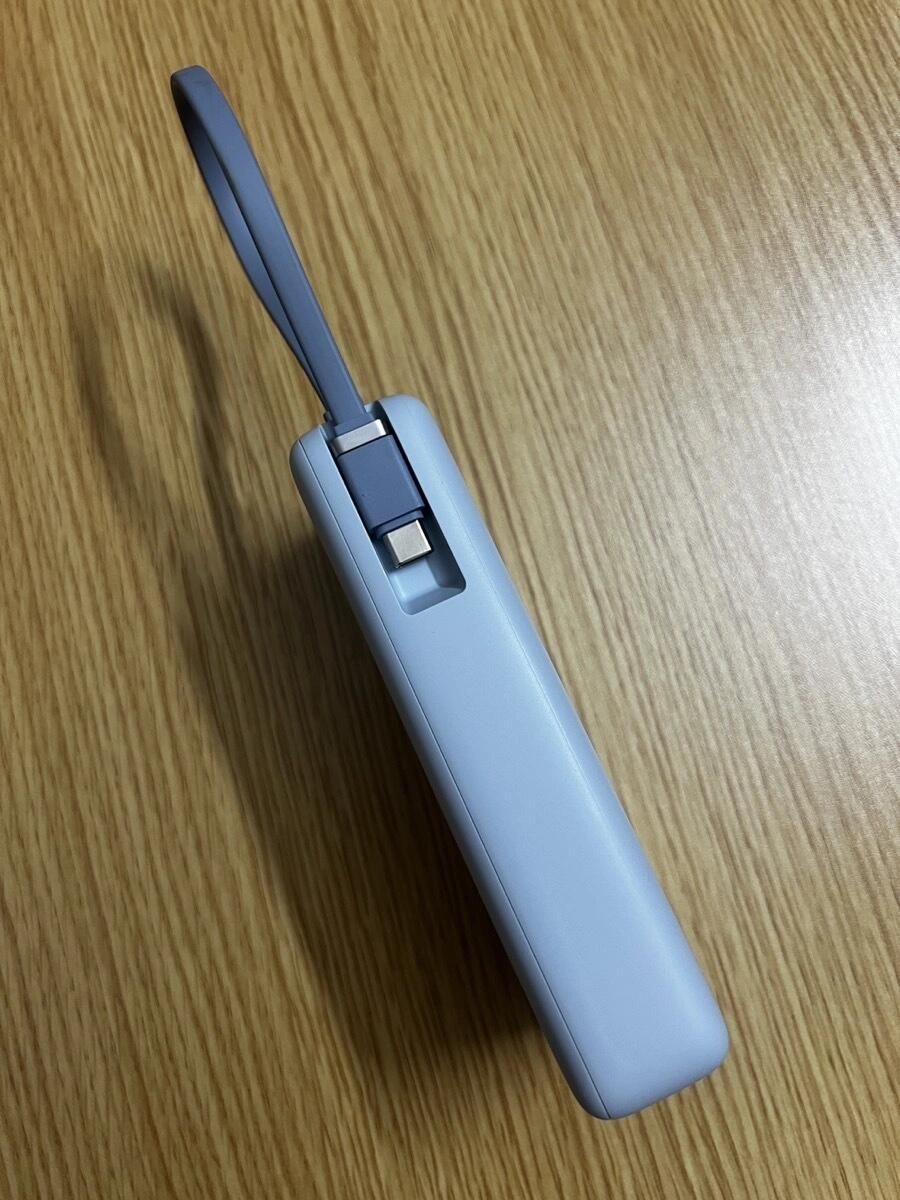 通勤出行神器!67W快充移动电源,自带线,轻巧不笨重