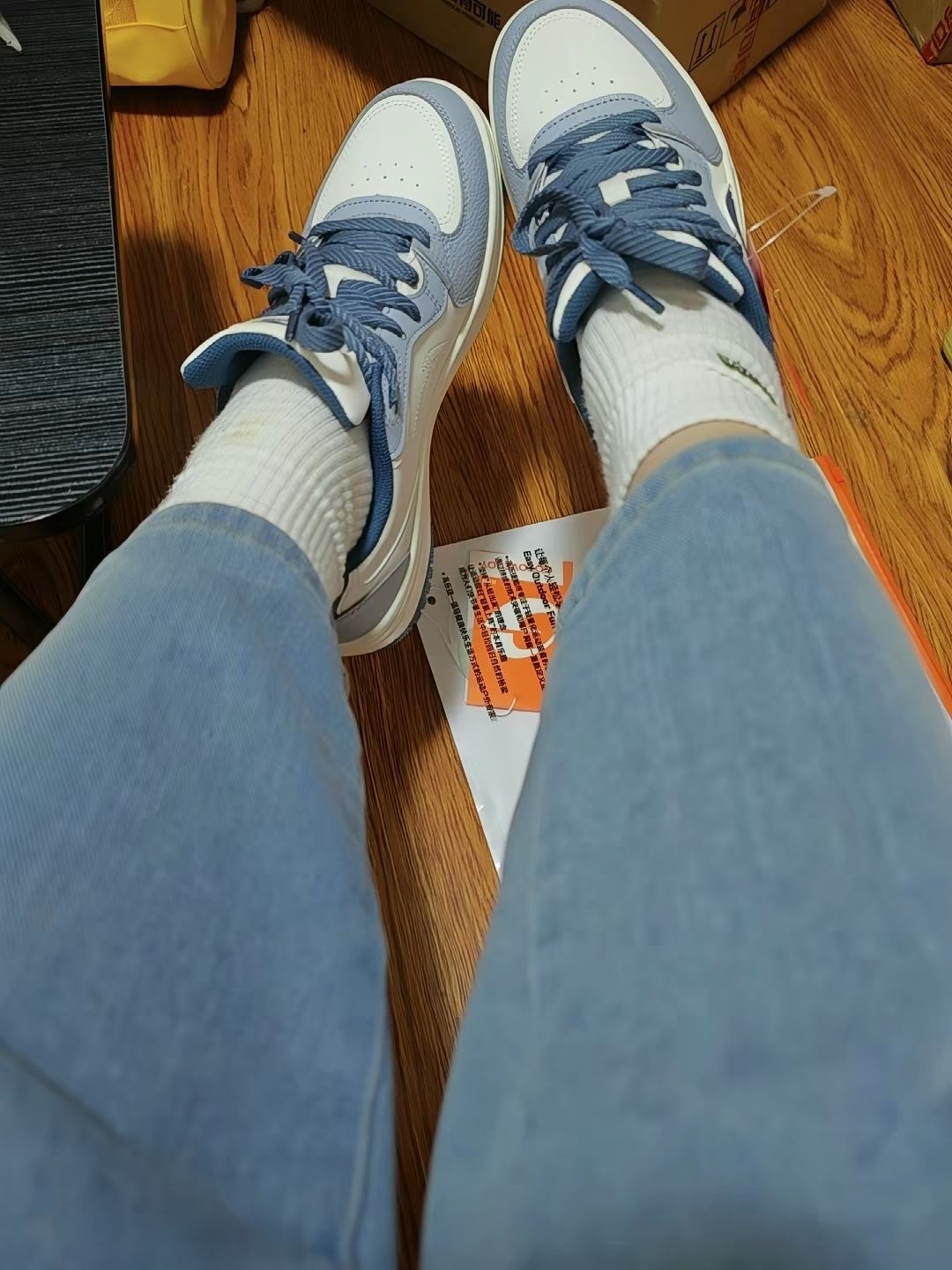 学生党闭眼入｜李宁复古休闲板鞋​. 温柔感拉满💙李宁白灰蓝百搭板鞋​