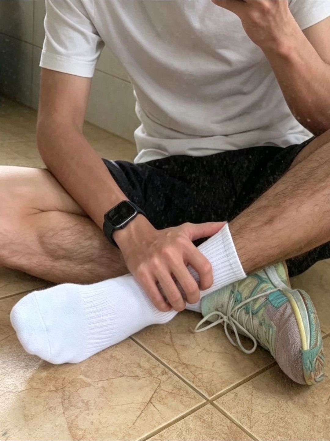 鞋子脏了谁来帮我擦擦🐶