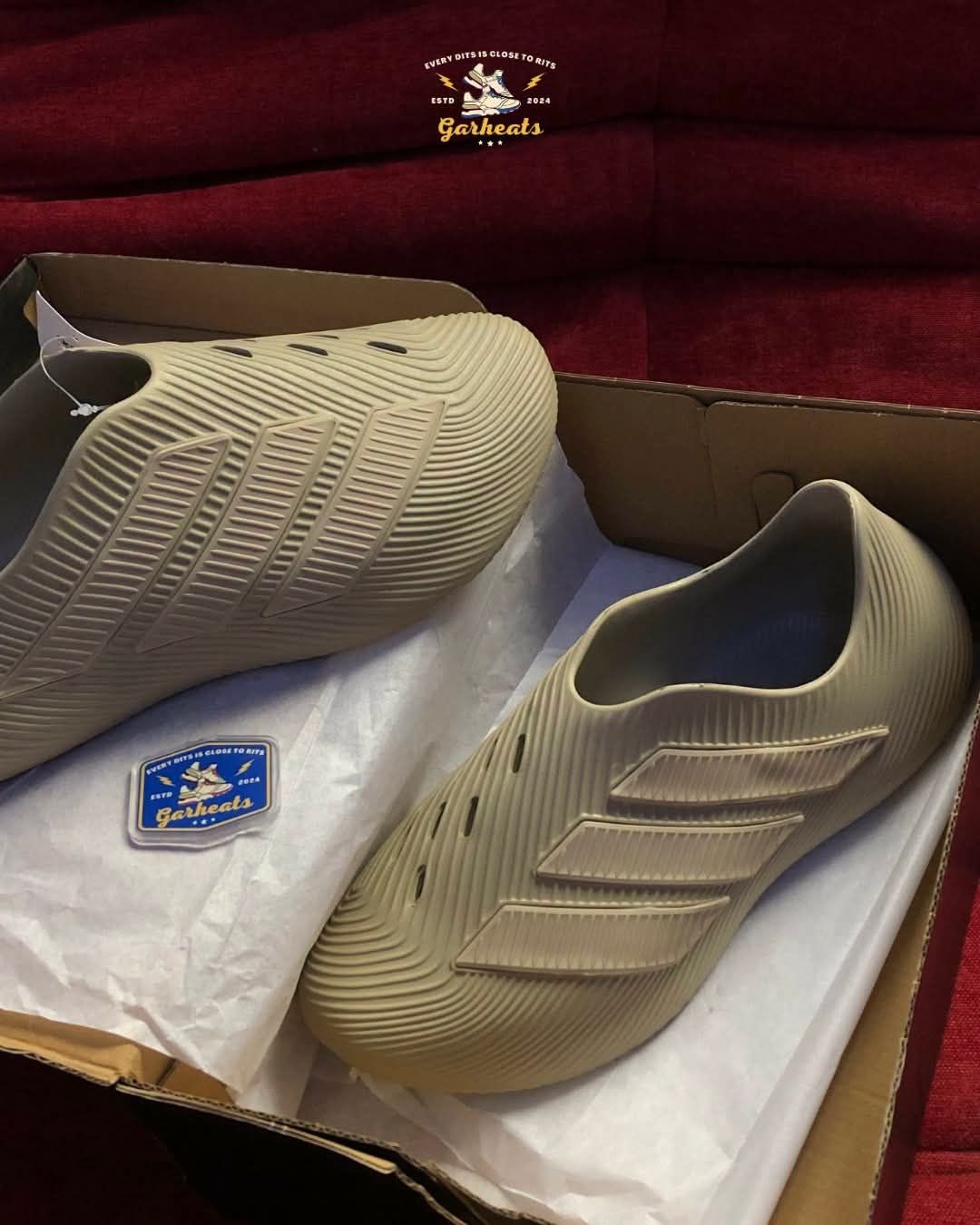Adidas Adifom Supernova 浅卡其 一体成型潮流洞洞鞋