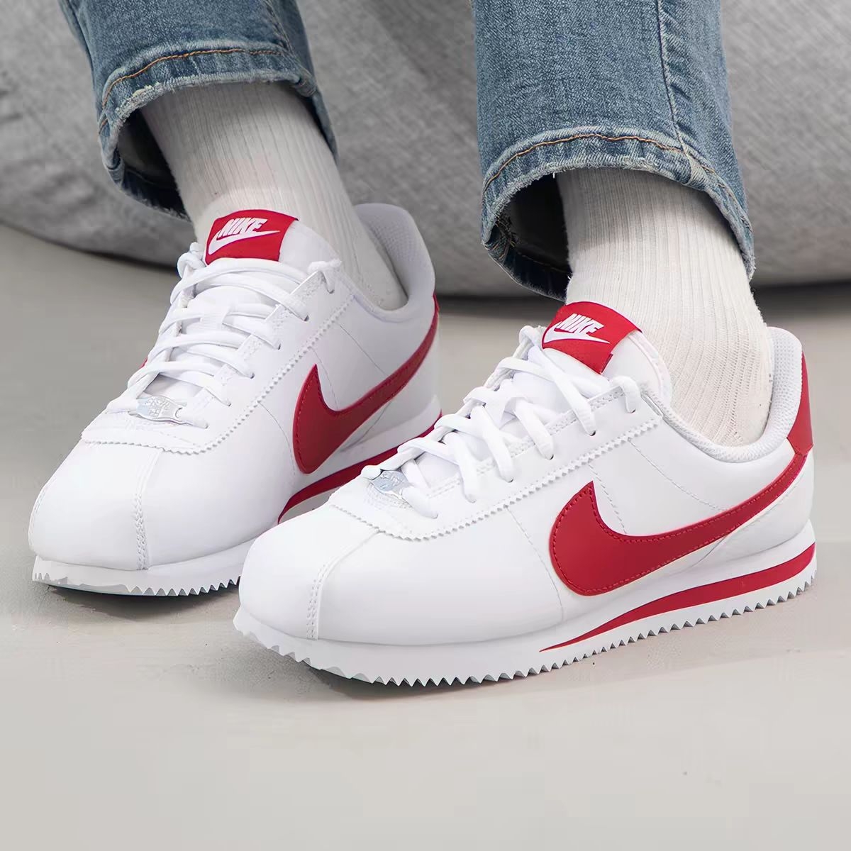  Nike经典Cortez阿甘鞋｜白红配色，复古永不过时❤️​ 复古神鞋✨耐克白红阿甘鞋