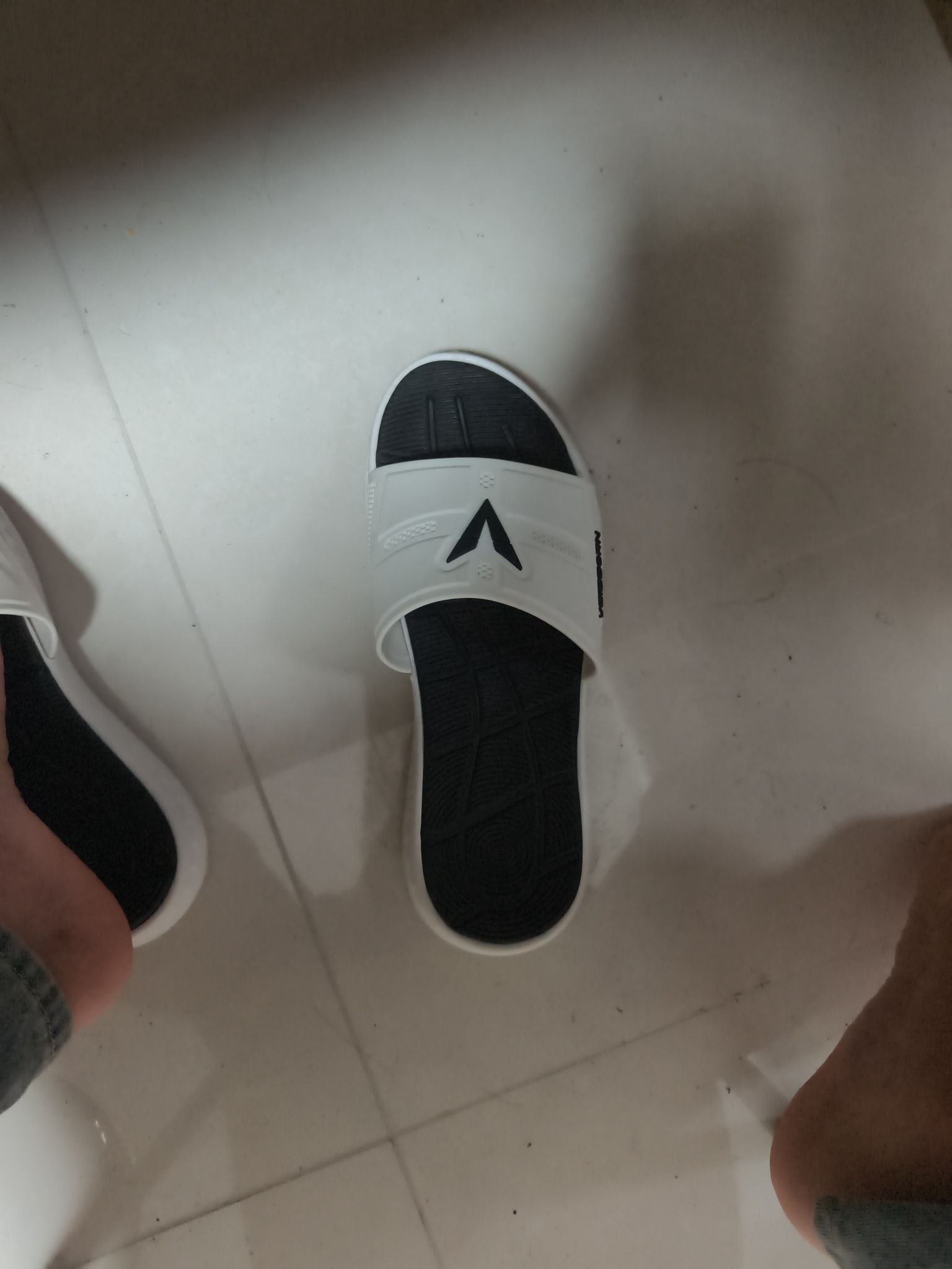 好穿的，确实挺不错的