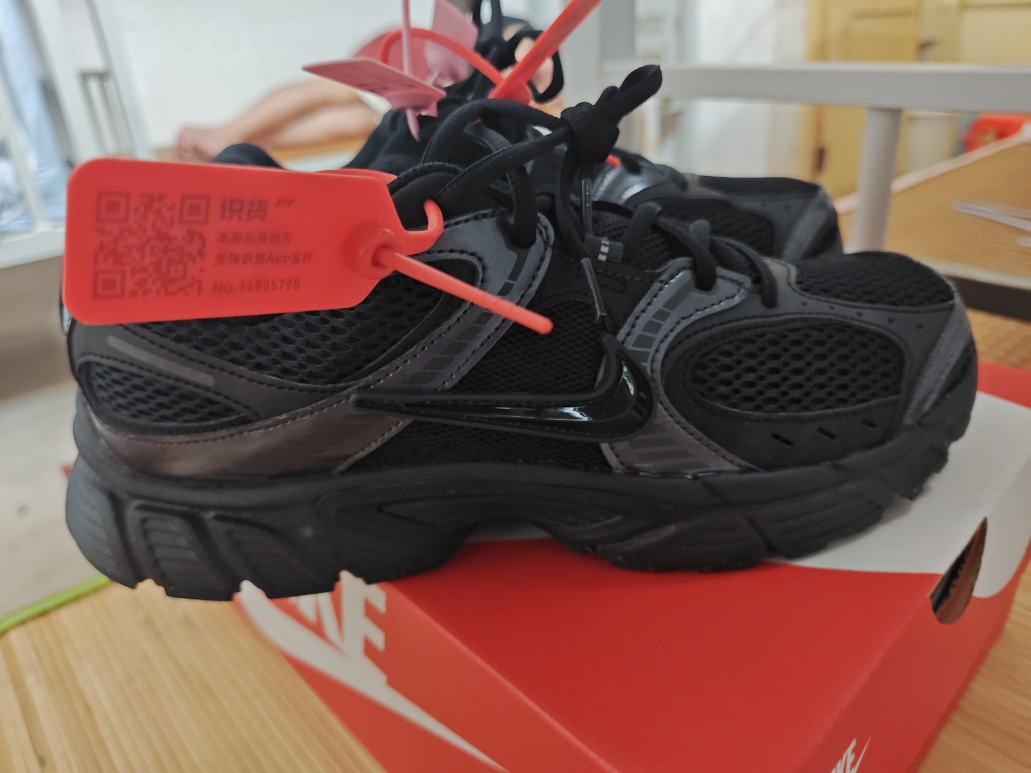 Nike V5 RNR黑武士上脚真的太惊喜！