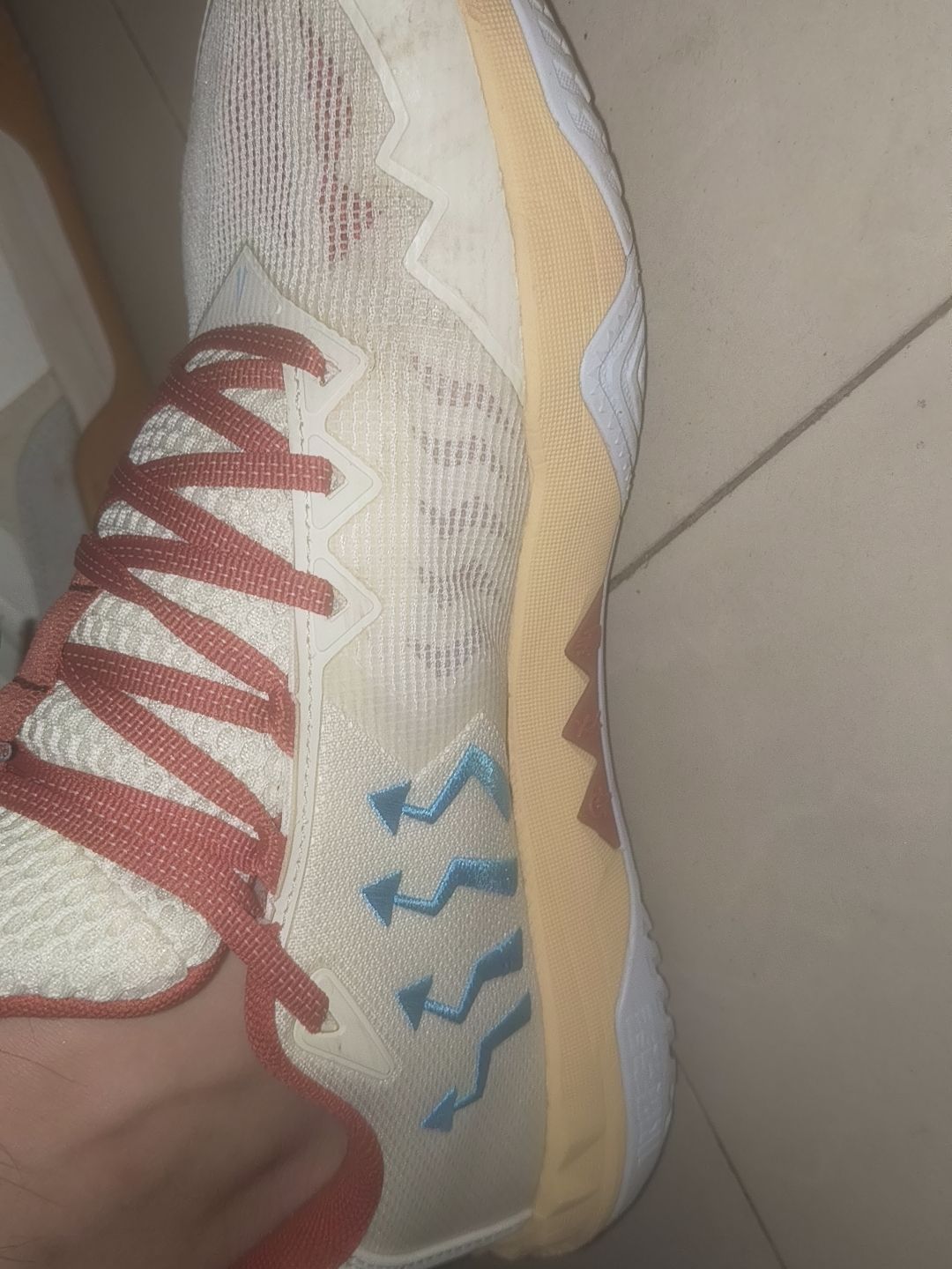球场硬核战靴
