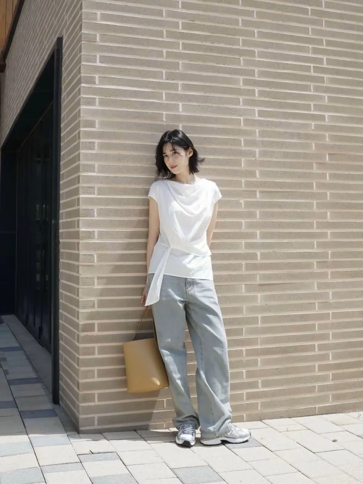 韩系松弛通勤|郑恩彩同款荡领无袖上衣,日常出游都能穿✨