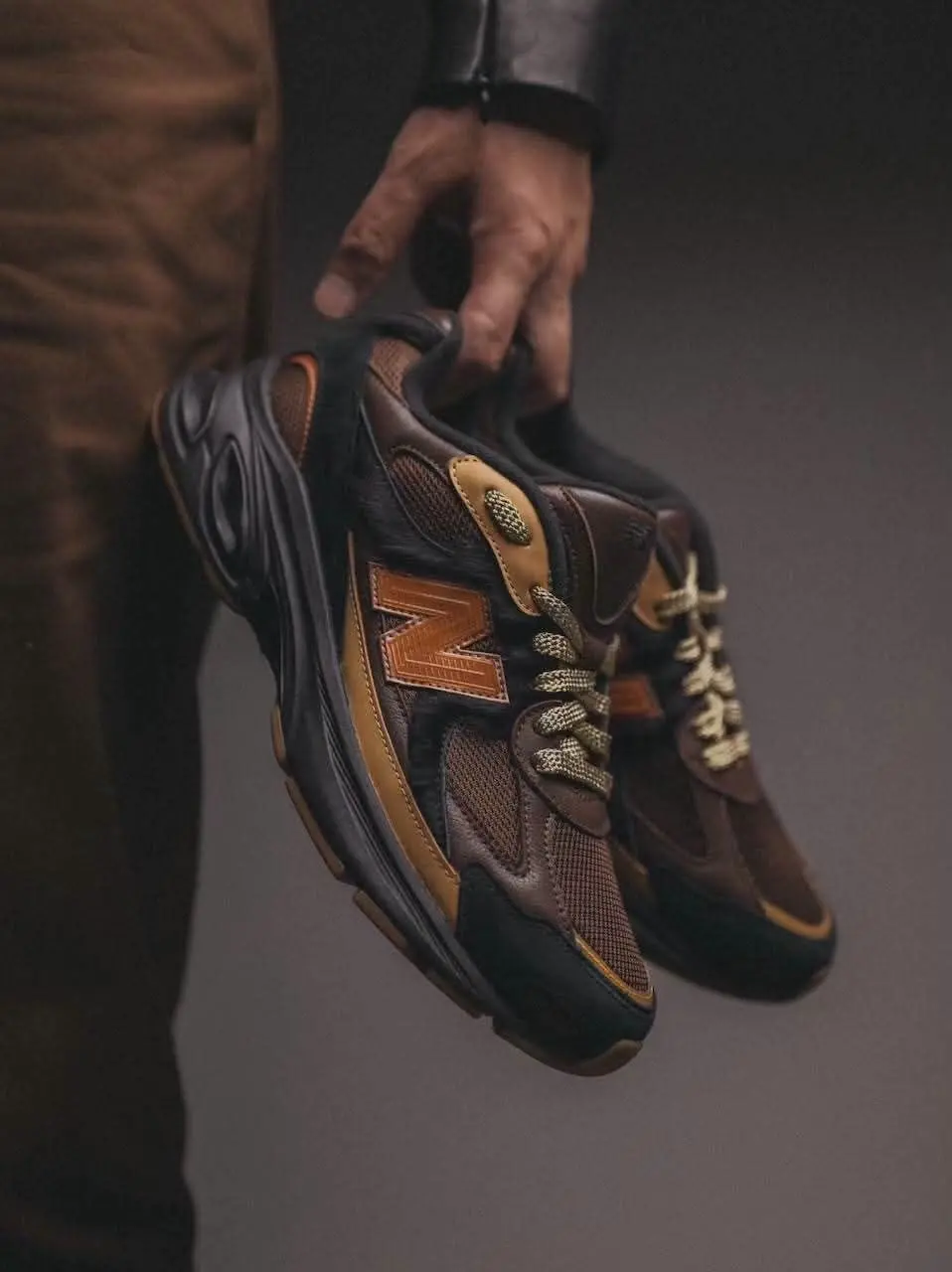 New Balance 2010 x LM.RT 深棕工匠复古跑鞋