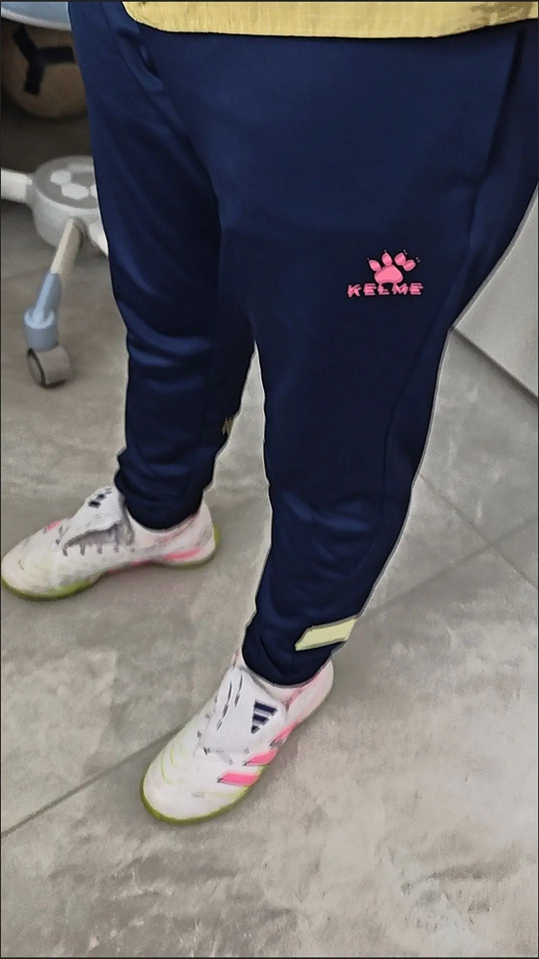超赞卡尔美训练裤