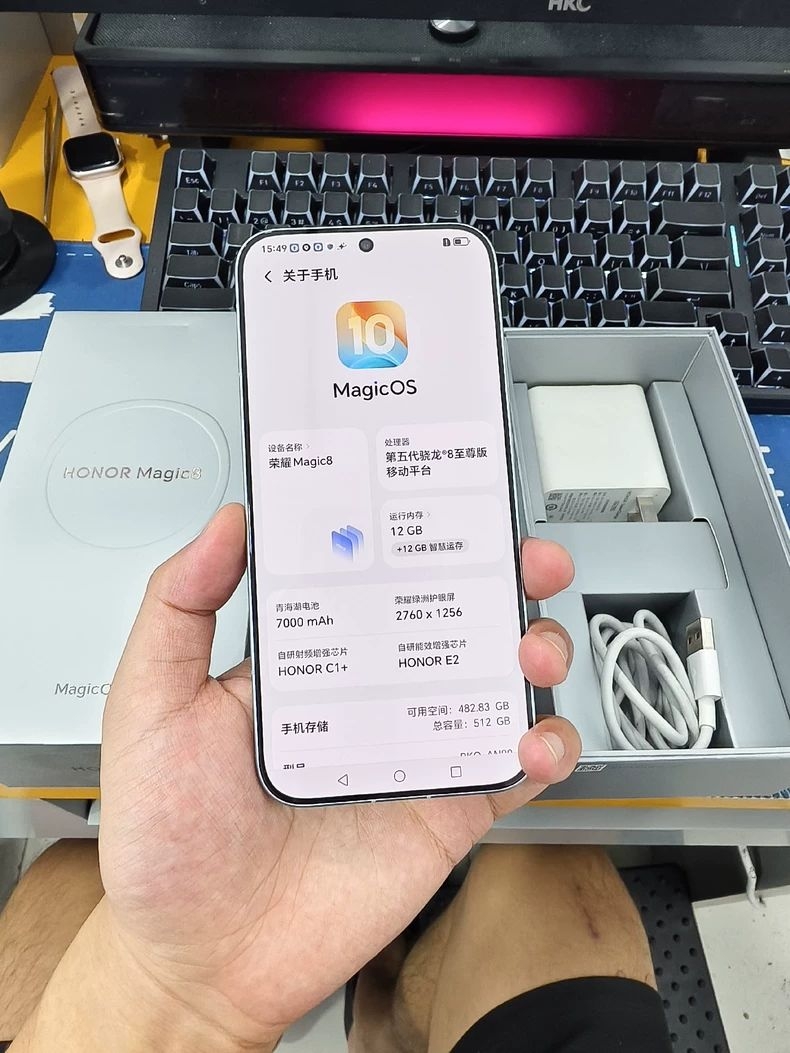 荣耀用力过猛,3倍长焦+骁龙8至尊+7000mAh,价格一跌再跌