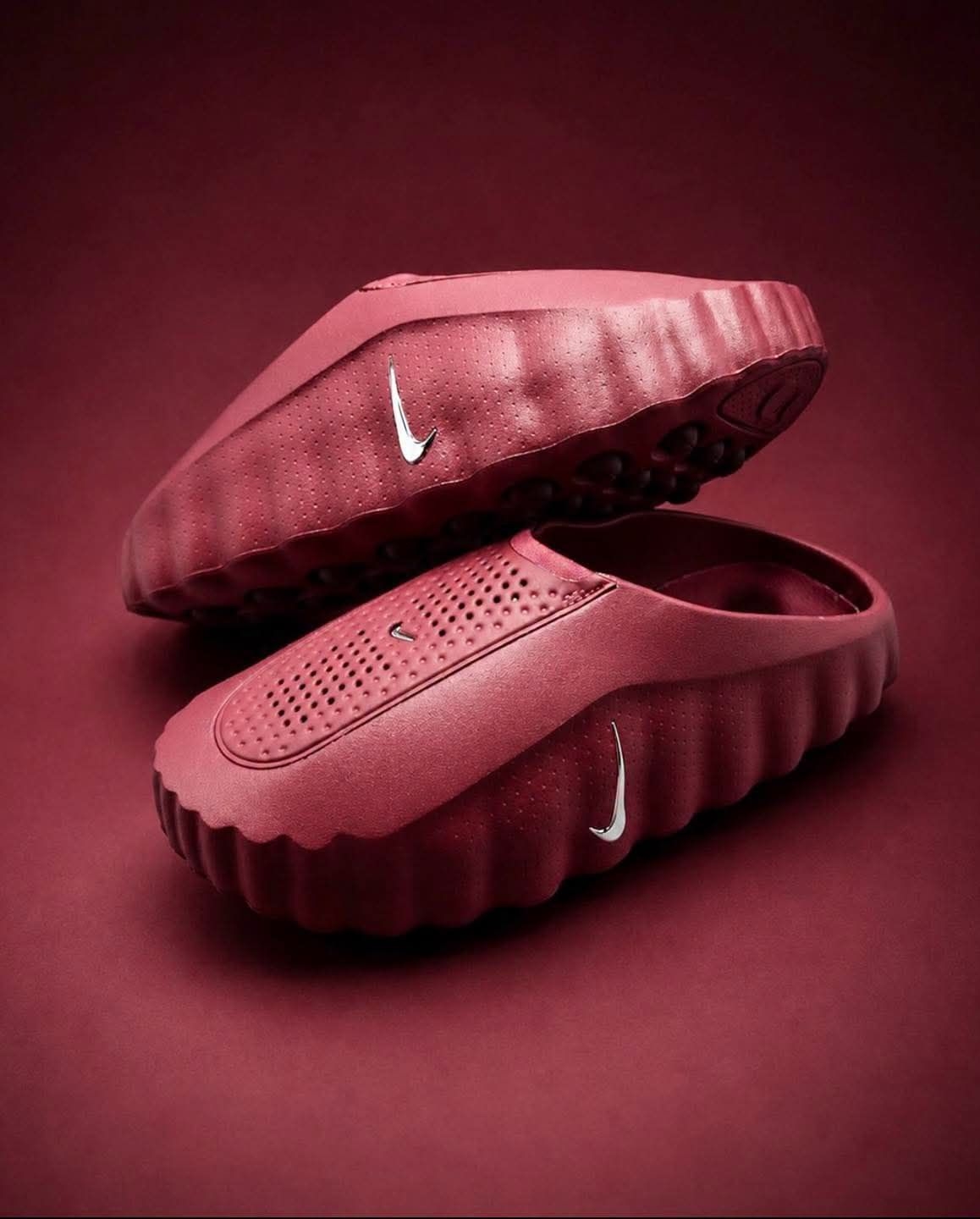 Nike Mind 001 酒红,赛前唤醒穆勒拖新配色