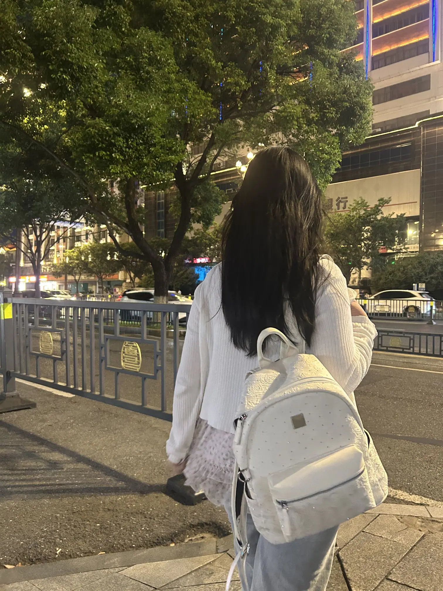 奶白闪钻双肩包|温柔感直接拉满✨