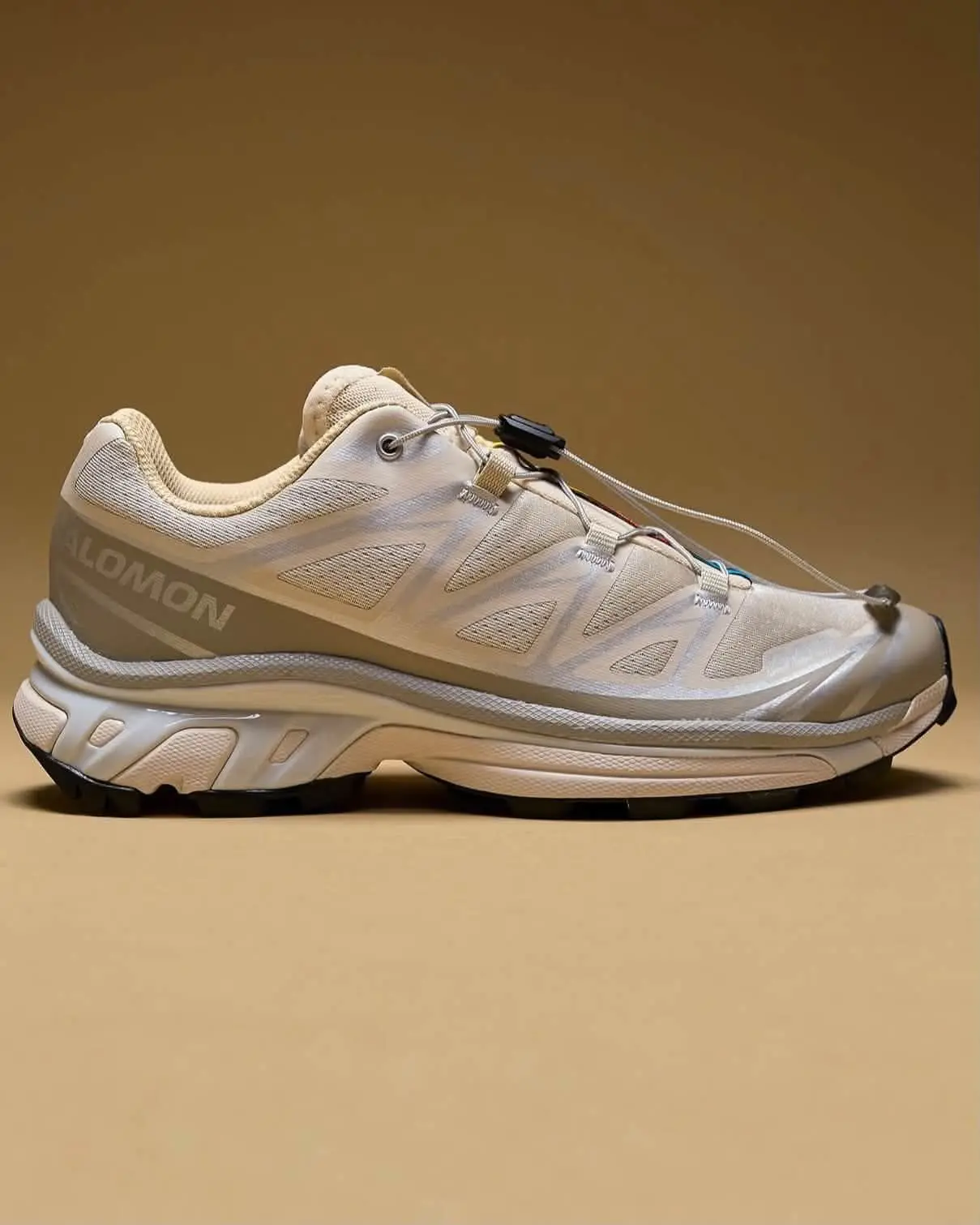 Salomon XT‑6 浅沙银,户外山系顶流跑鞋