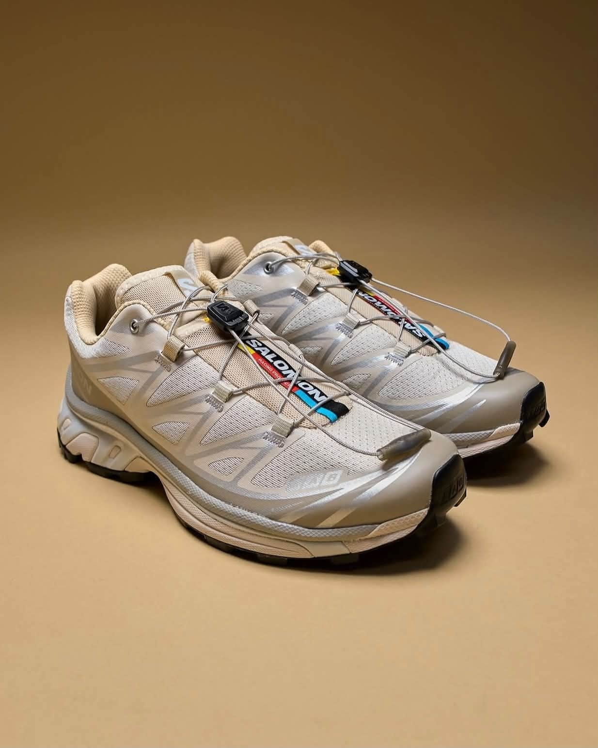 Salomon XT‑6 浅沙银,户外山系顶流跑鞋