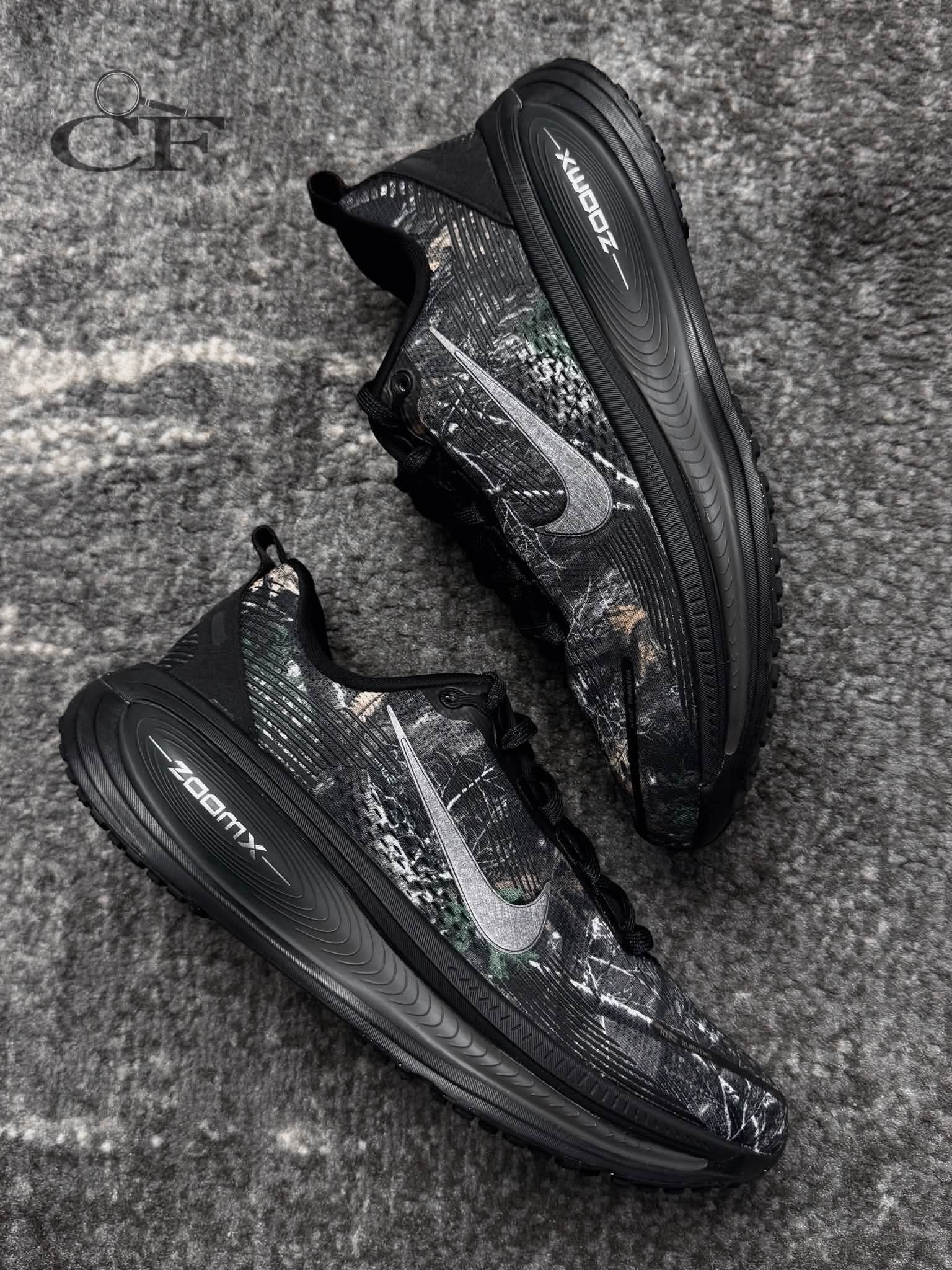 Nike Vomero 18 黑迷彩，Realtree 树纹联名