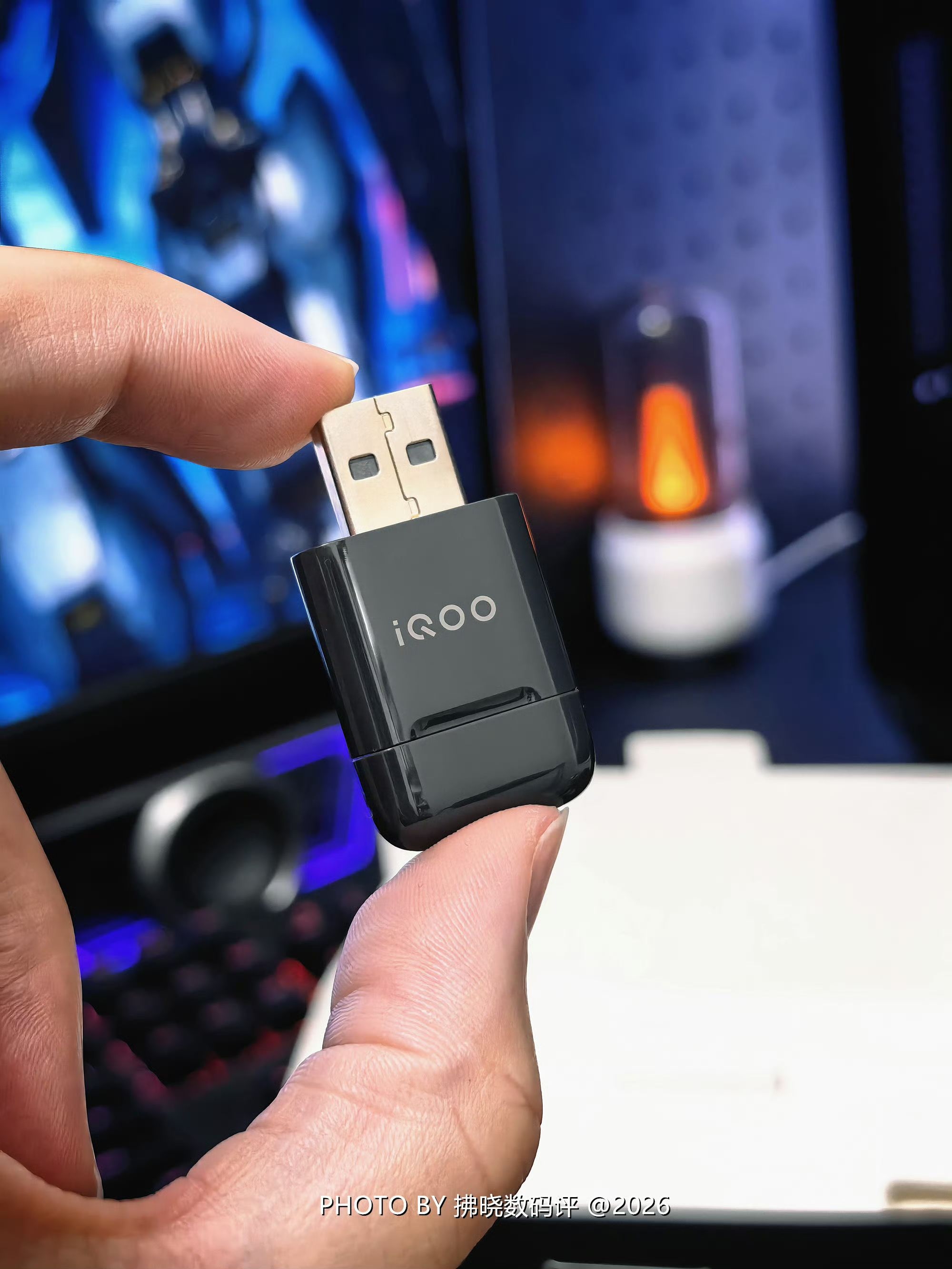 听说有小伙伴想看“iQOO头戴电竞耳机”?安排!