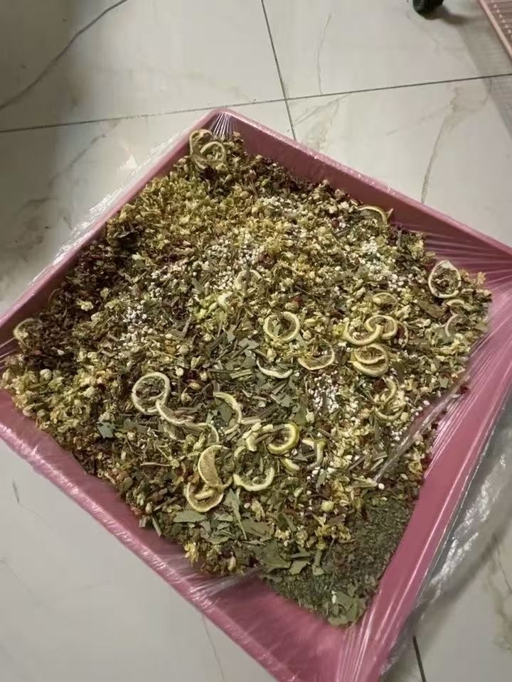 蜜袋鼯底盘垫料抑菌效果观察