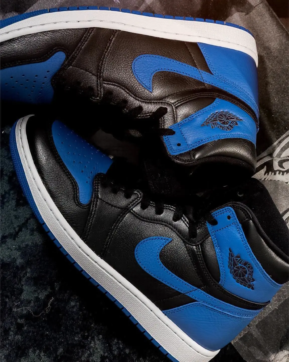 AJ1皇家蓝|Air Jordan1 High黑蓝皇家蓝礼盒实拍深度解析