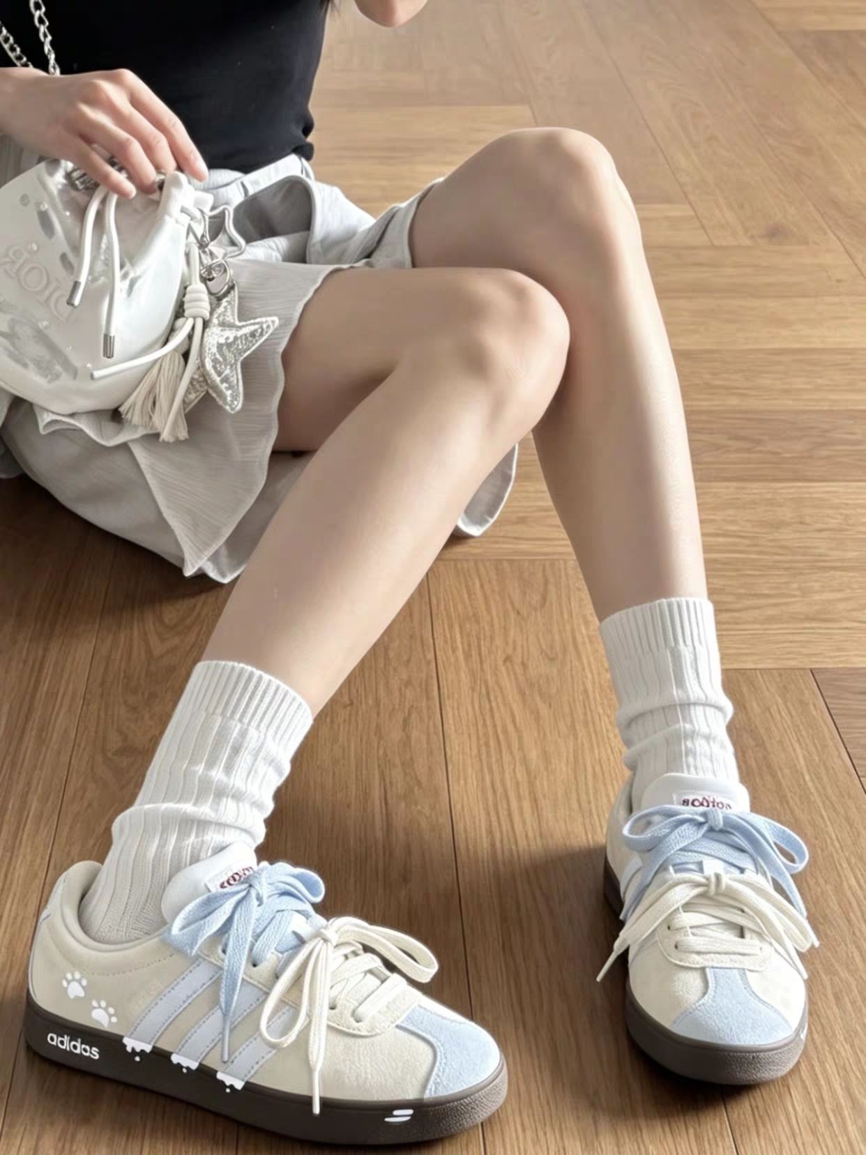温柔奶杏配色🍂三叶草复古休闲鞋,自带少女氛围感