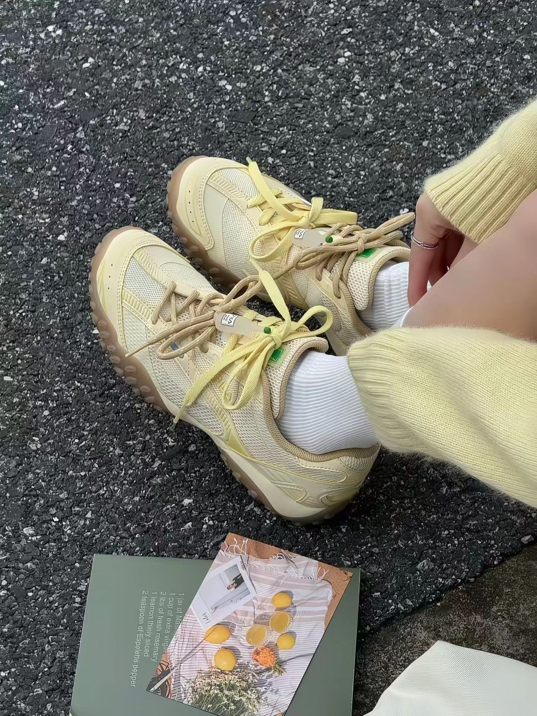. 奶fufu小黄鞋🍂FILA网面拼接，户外出街都可