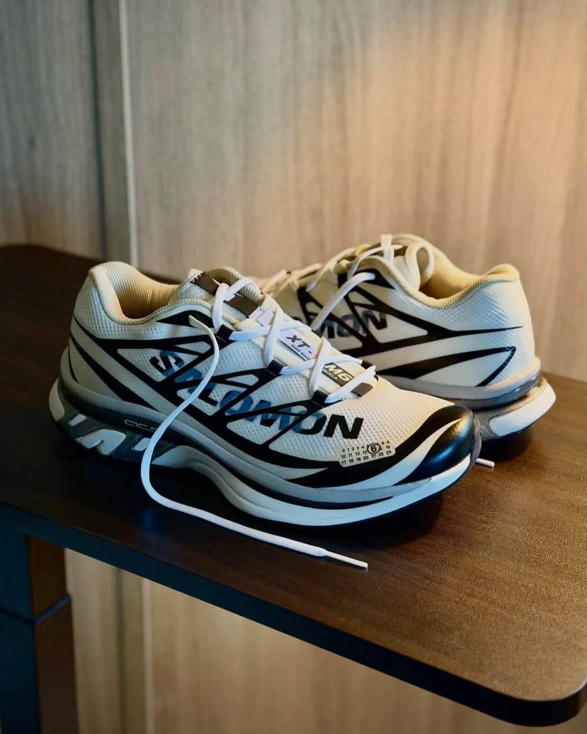 MM6 × Salomon XT‑MM6米白黑｜复古松弛感直接拉满