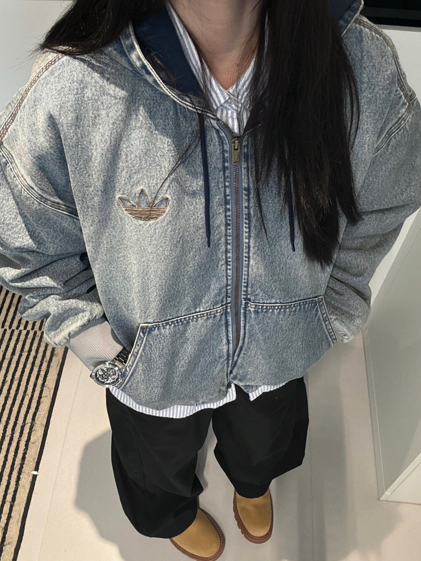 牛仔夹克✖️机械表搭配硬核帅气!!!