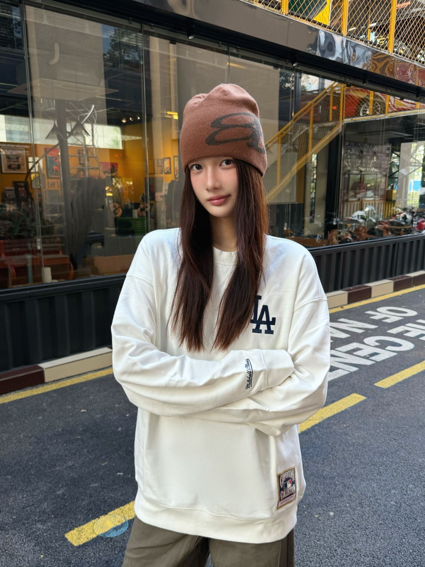 背后字母印花卫衣带来的美式氛围感🍂