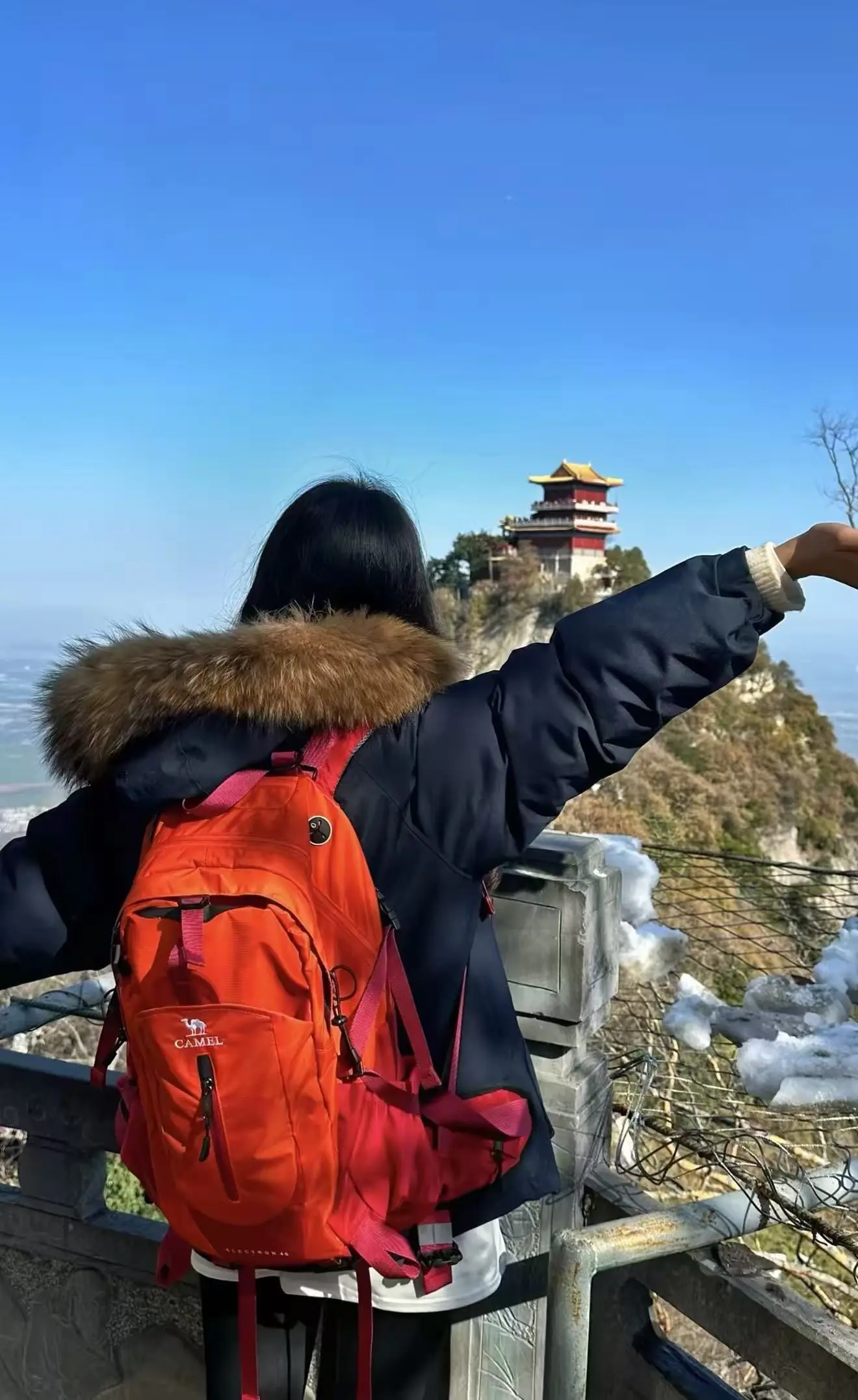 🏔️ 女生一日徒步装备清单!23L刚刚好