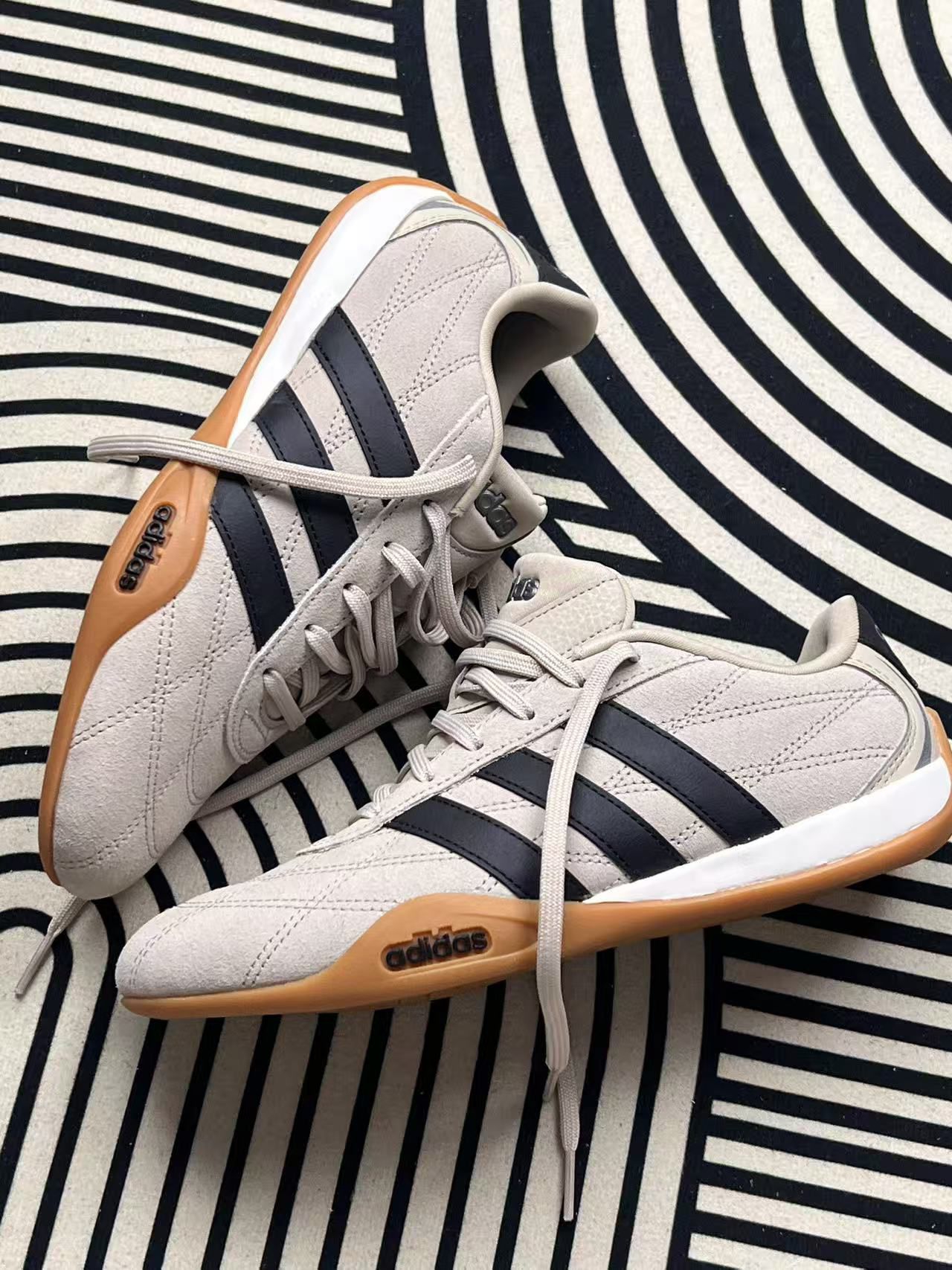 adidas浅灰德训☕➗生胶底🥞🟰好搭咯！