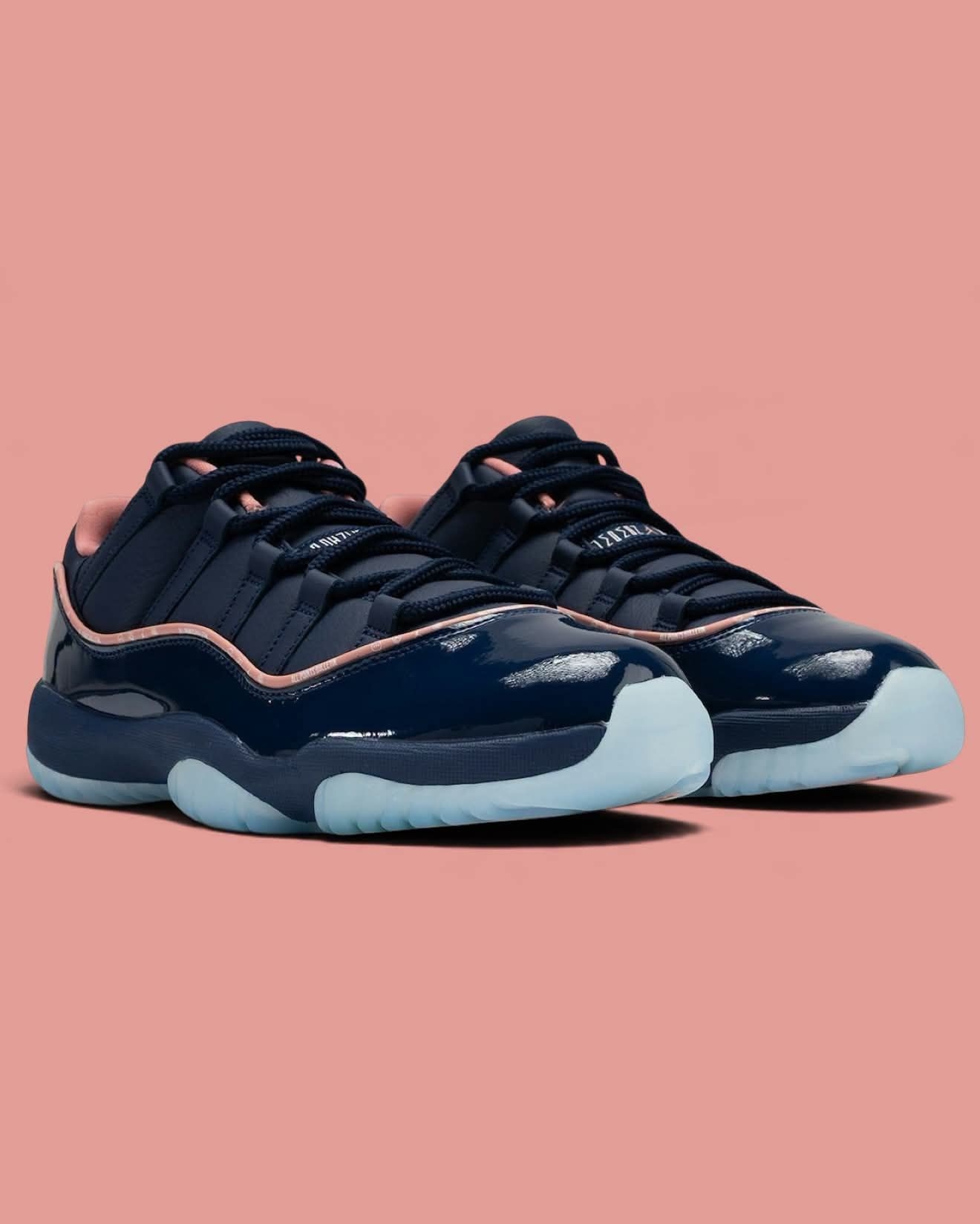 温柔撞色!Air Jordan 11 Low 藏青裸粉低帮