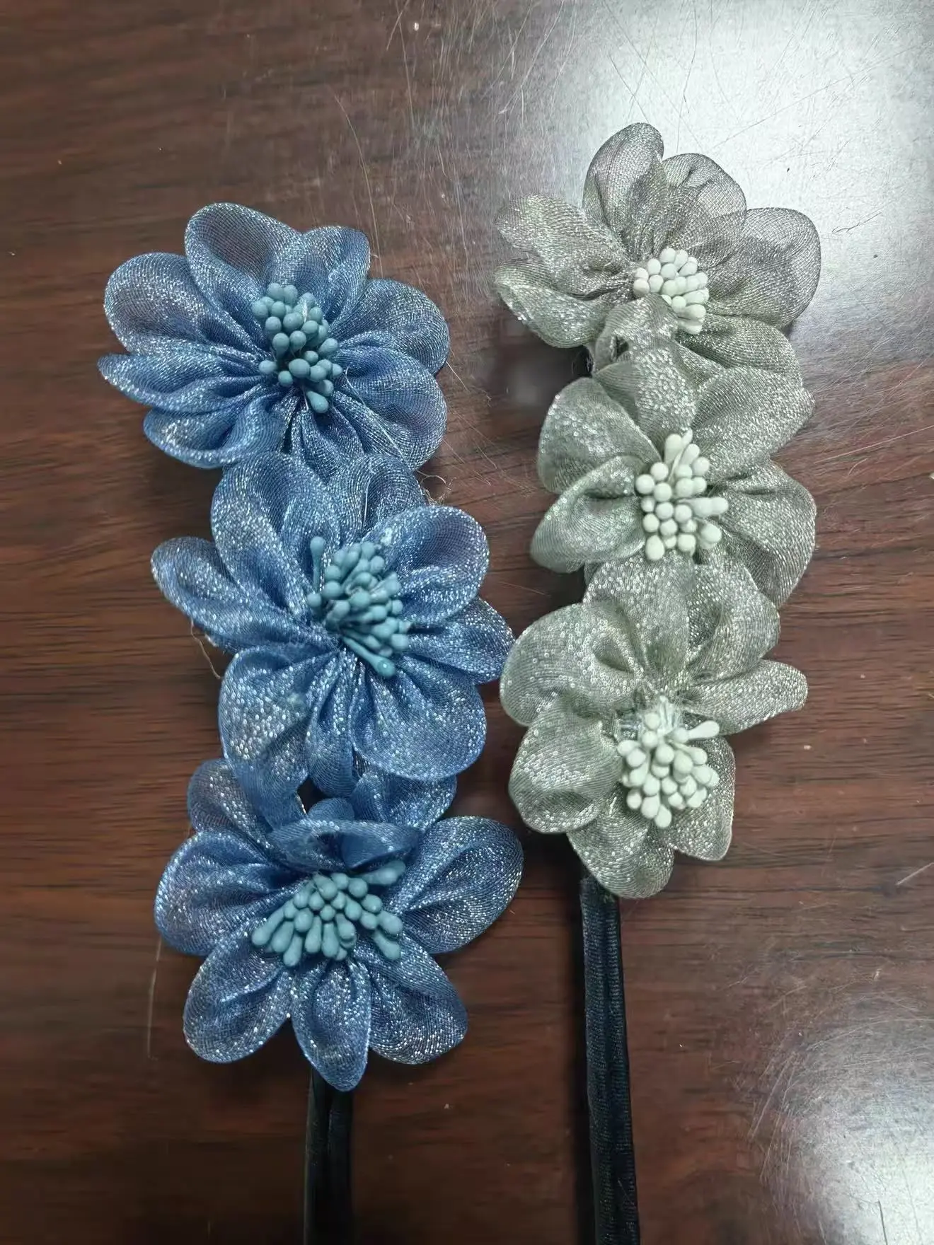 春夏发型小心机,花朵盘发器让丸子头更出彩