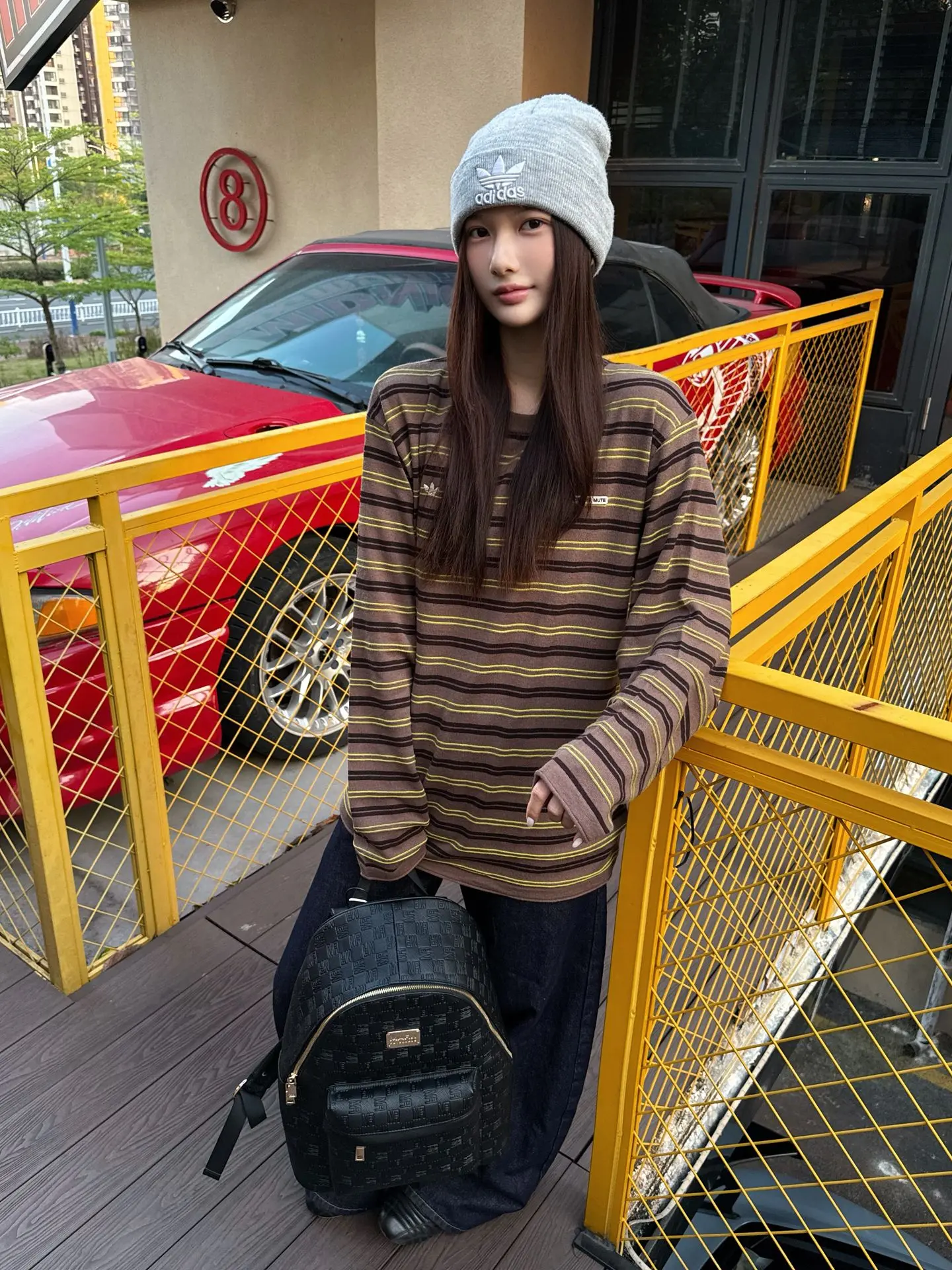 复古条纹+压纹双肩包美式出街look
