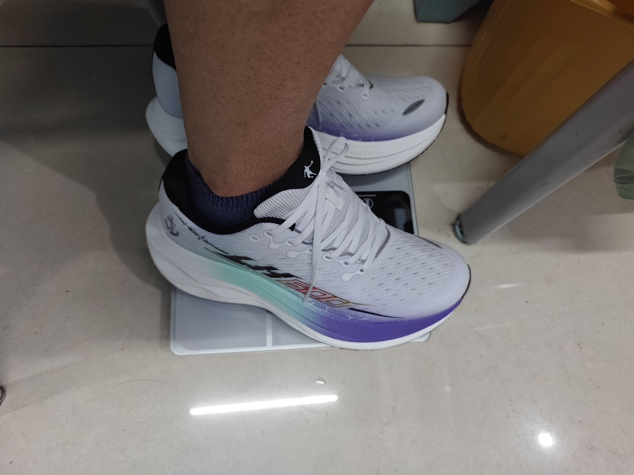 第一双慢跑鞋