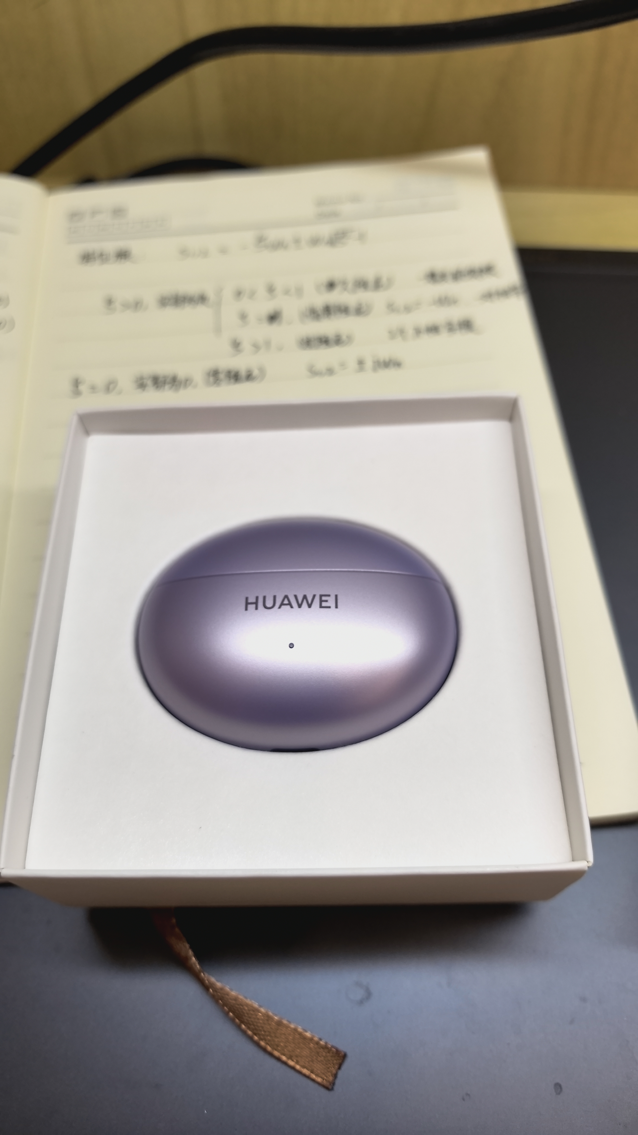 紫色很好看啊谁能懂！！有降噪、透传模式。