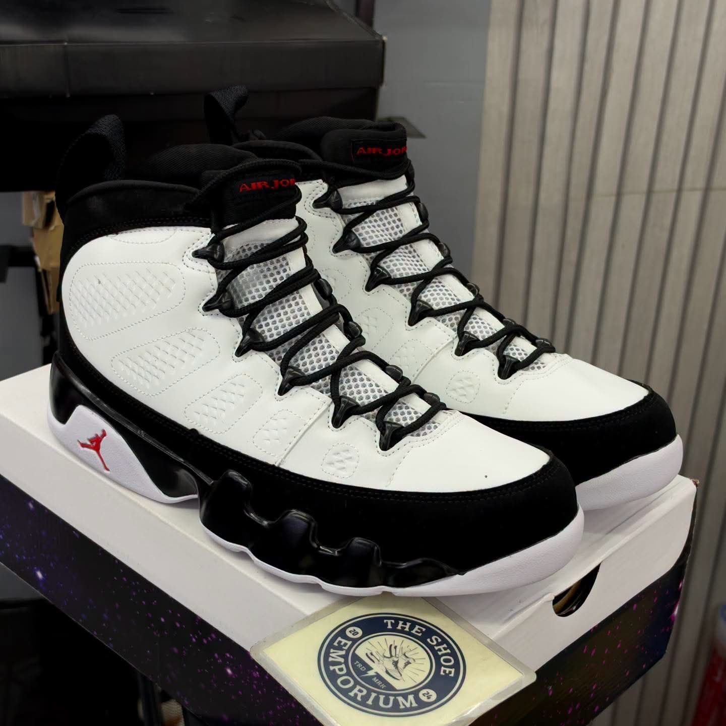 经典熊猫🐼Air Jordan 9 Retro 白黑红质感直接拉满