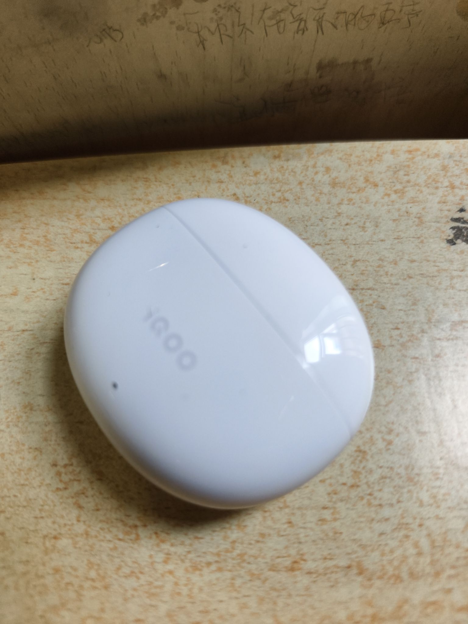 很好，音质清晰，很小巧