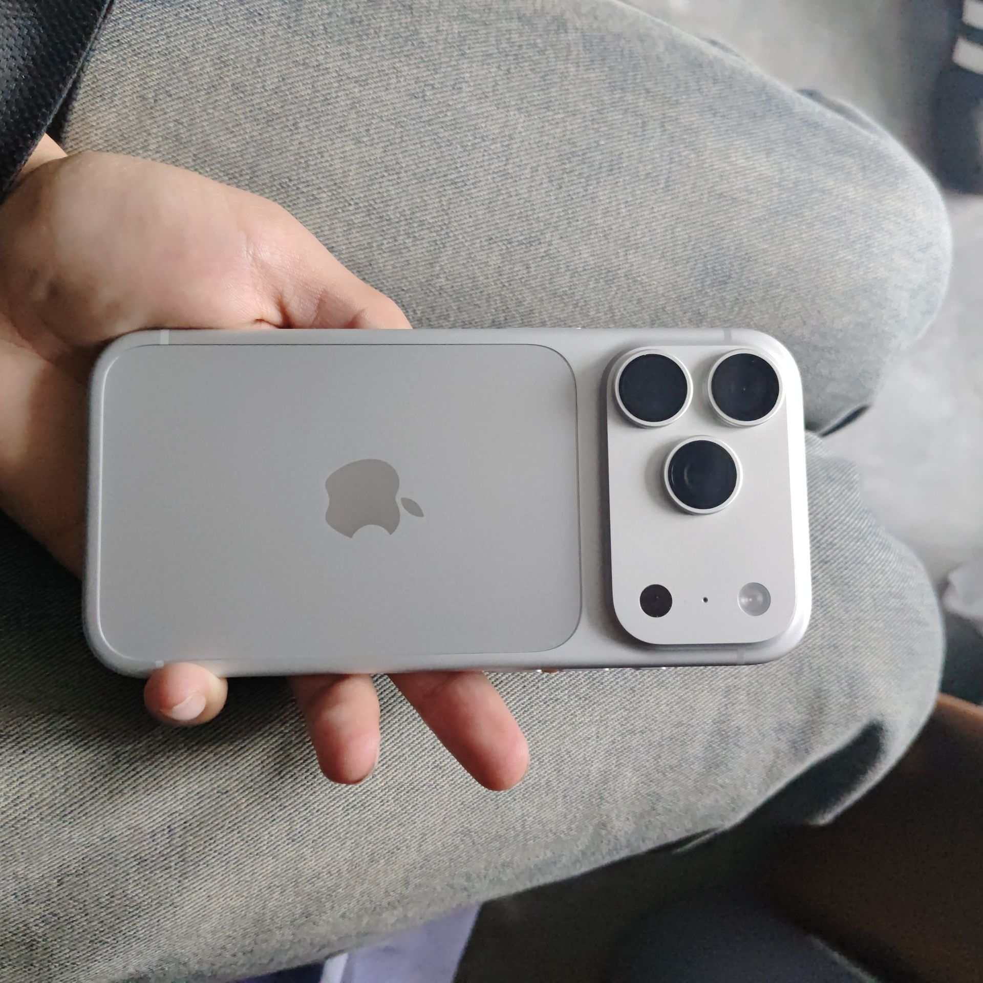 iphone18爱疯18到底怎么用啊！