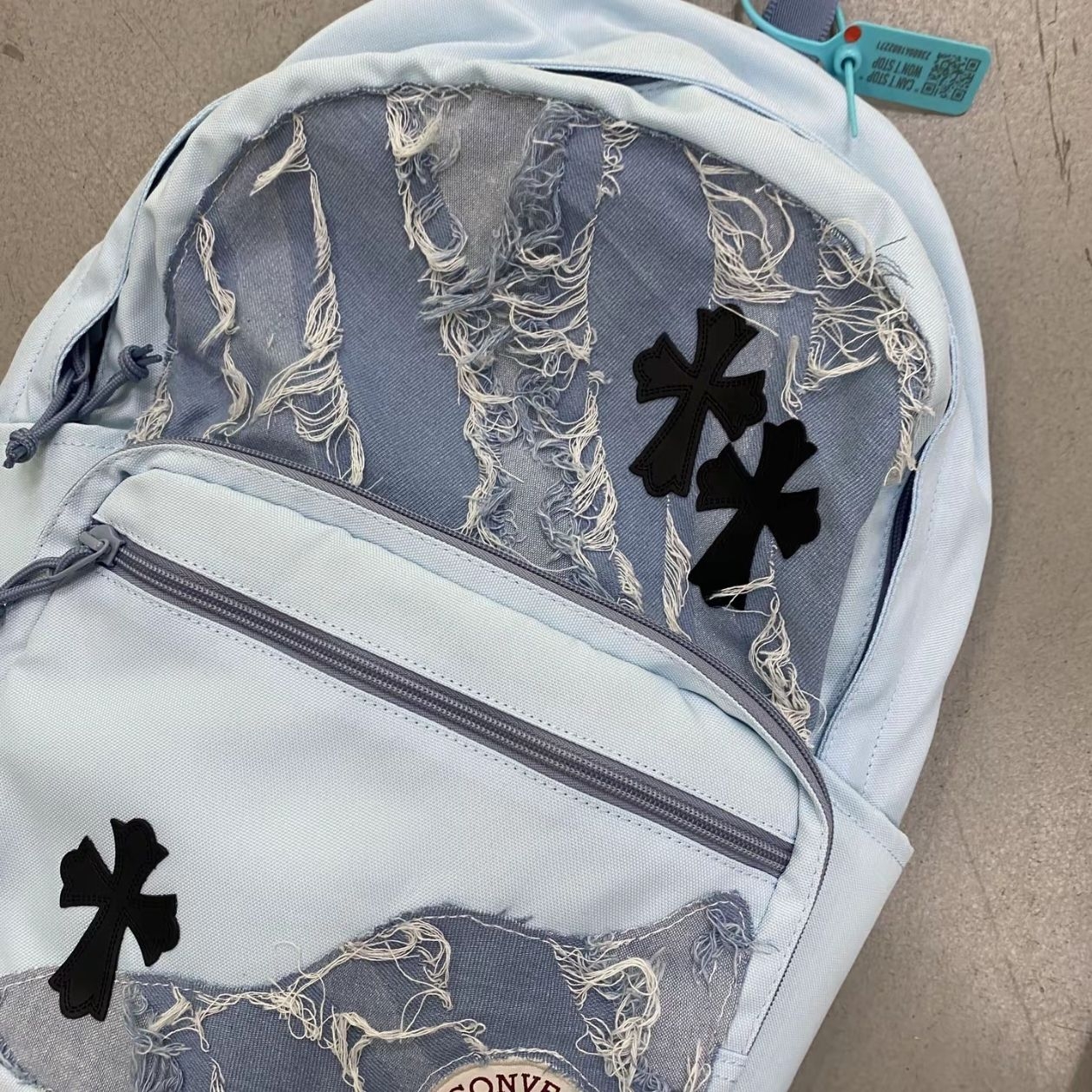 奶蓝十字架双肩包太戳我💙