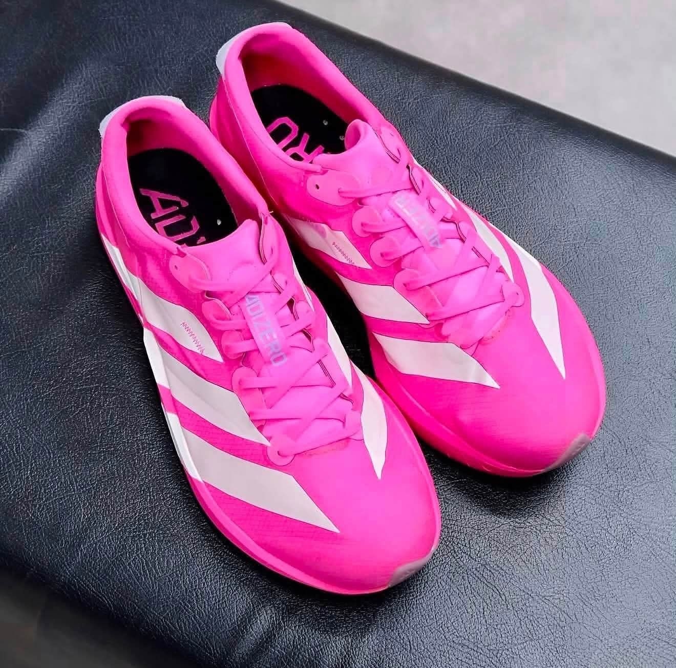 炸裂荧光粉💥Adidas Adios Pro Evo 1 竞速碳板跑鞋
