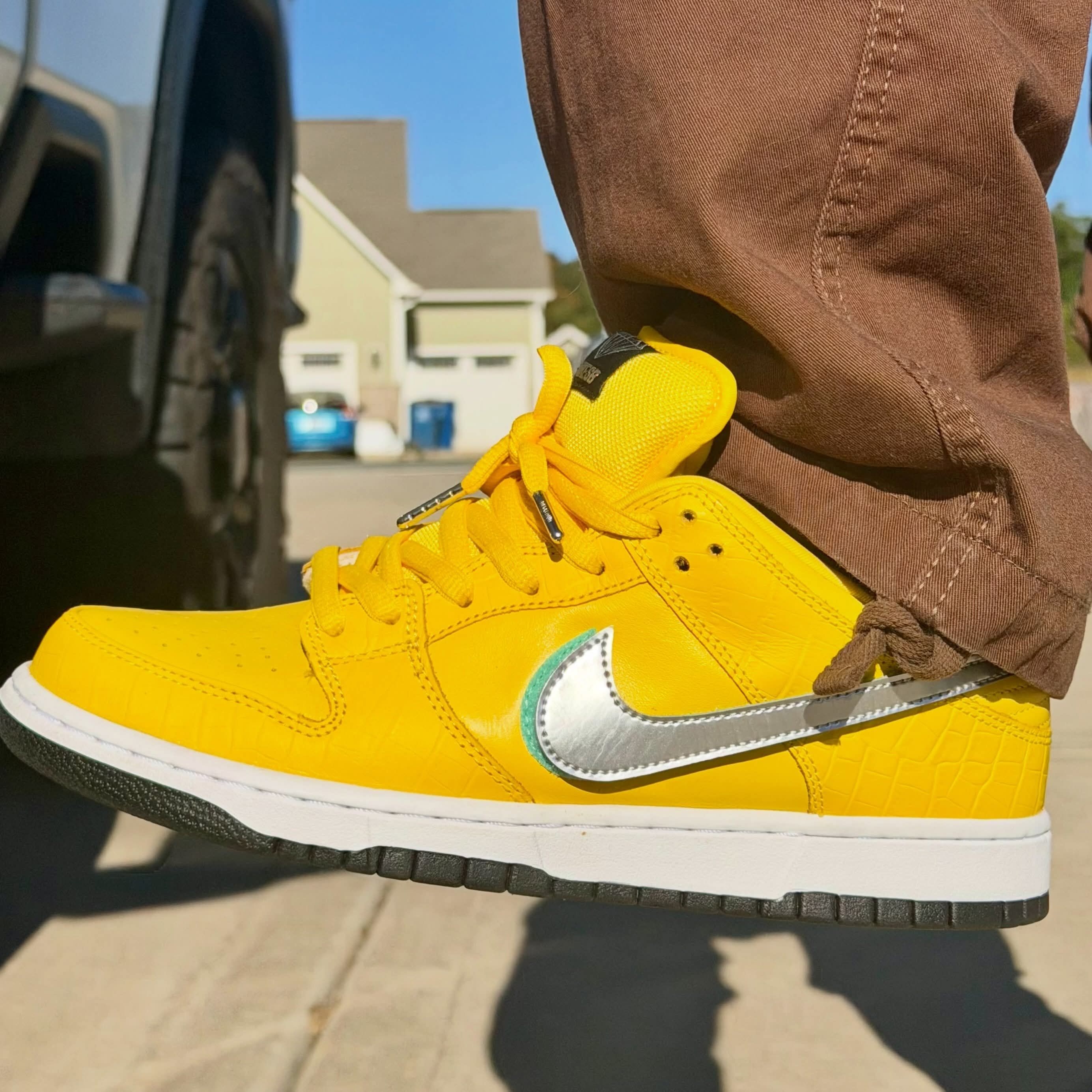 稀有狠货|Nike SB Dunk Low「金丝雀钻石」家族亲友限定