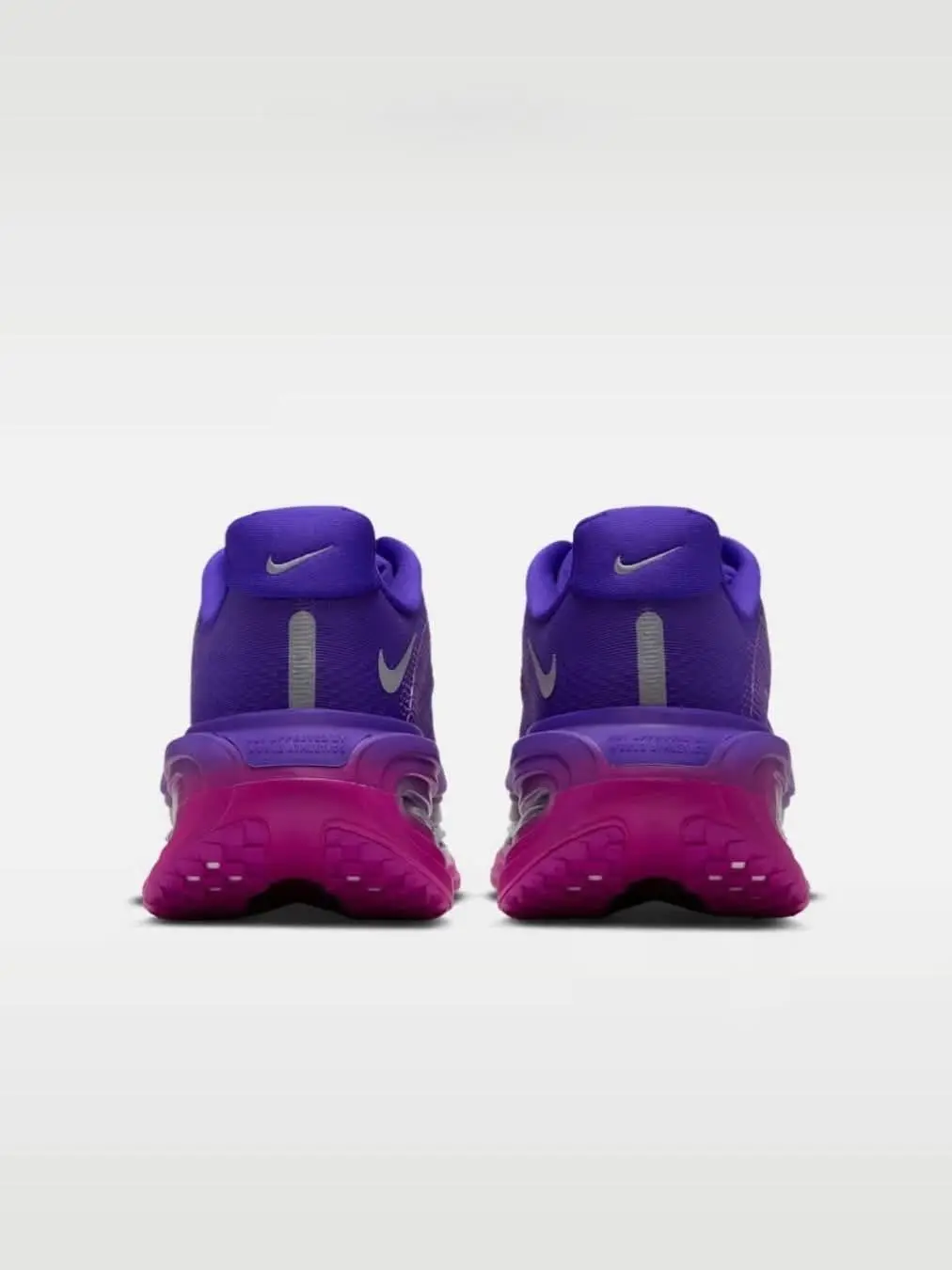 紫粉渐变狠鞋|Nike Vomero Premium 新配色曝光✨