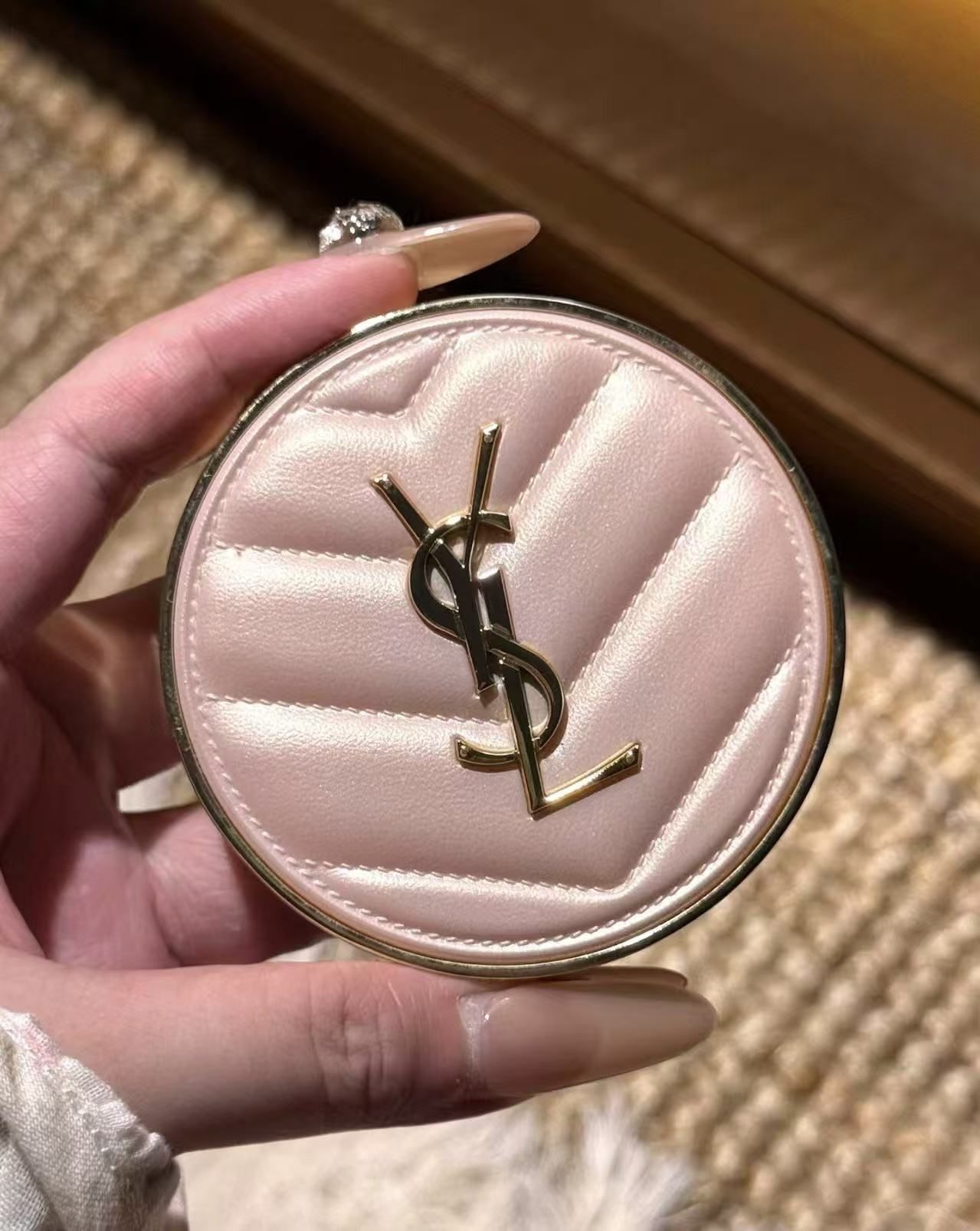 💖YSL粉皮革气垫|高定粉光,上脸自带柔光