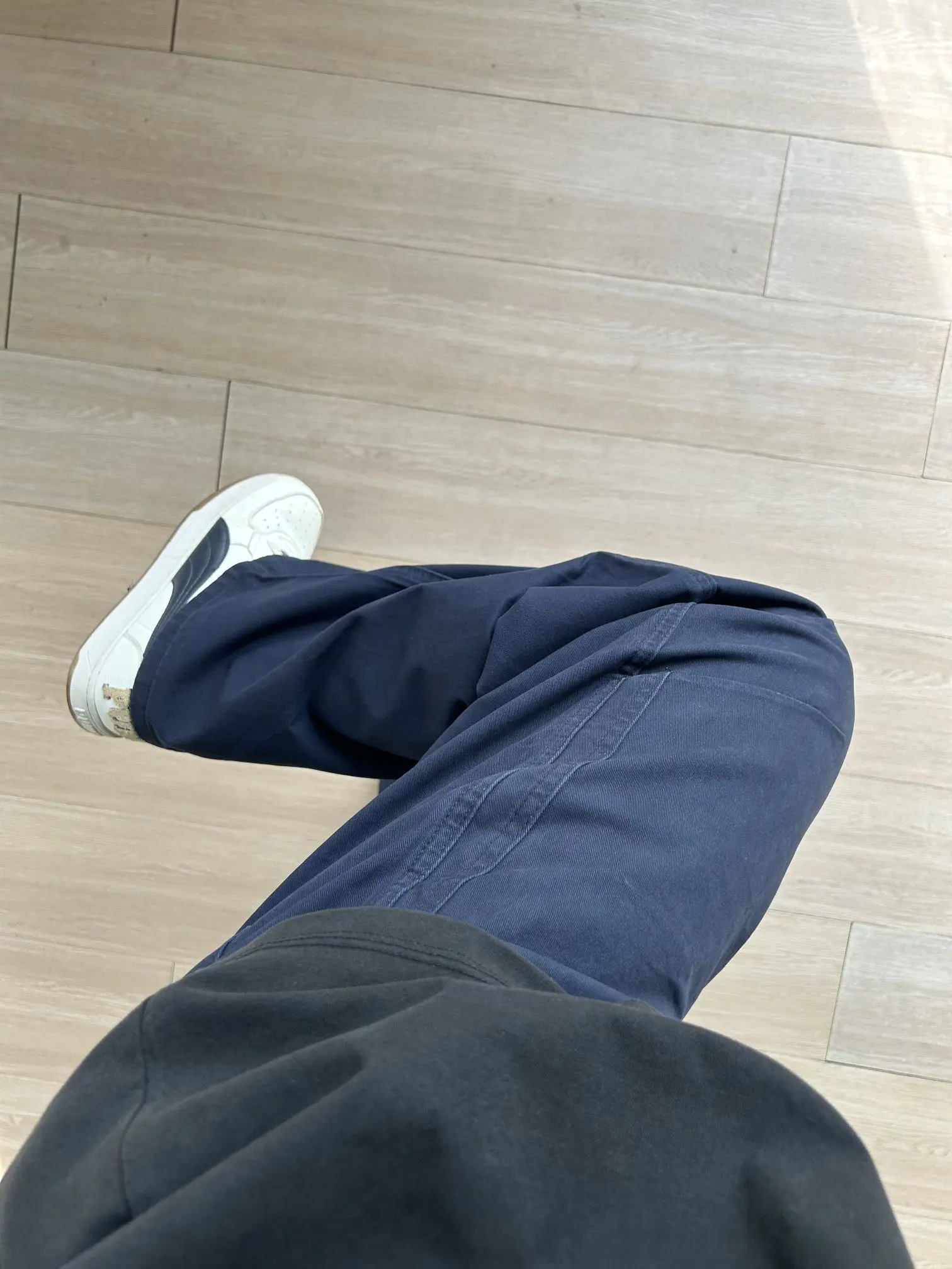 法工蓝牛仔裤 | 颜色不张扬,但很耐看