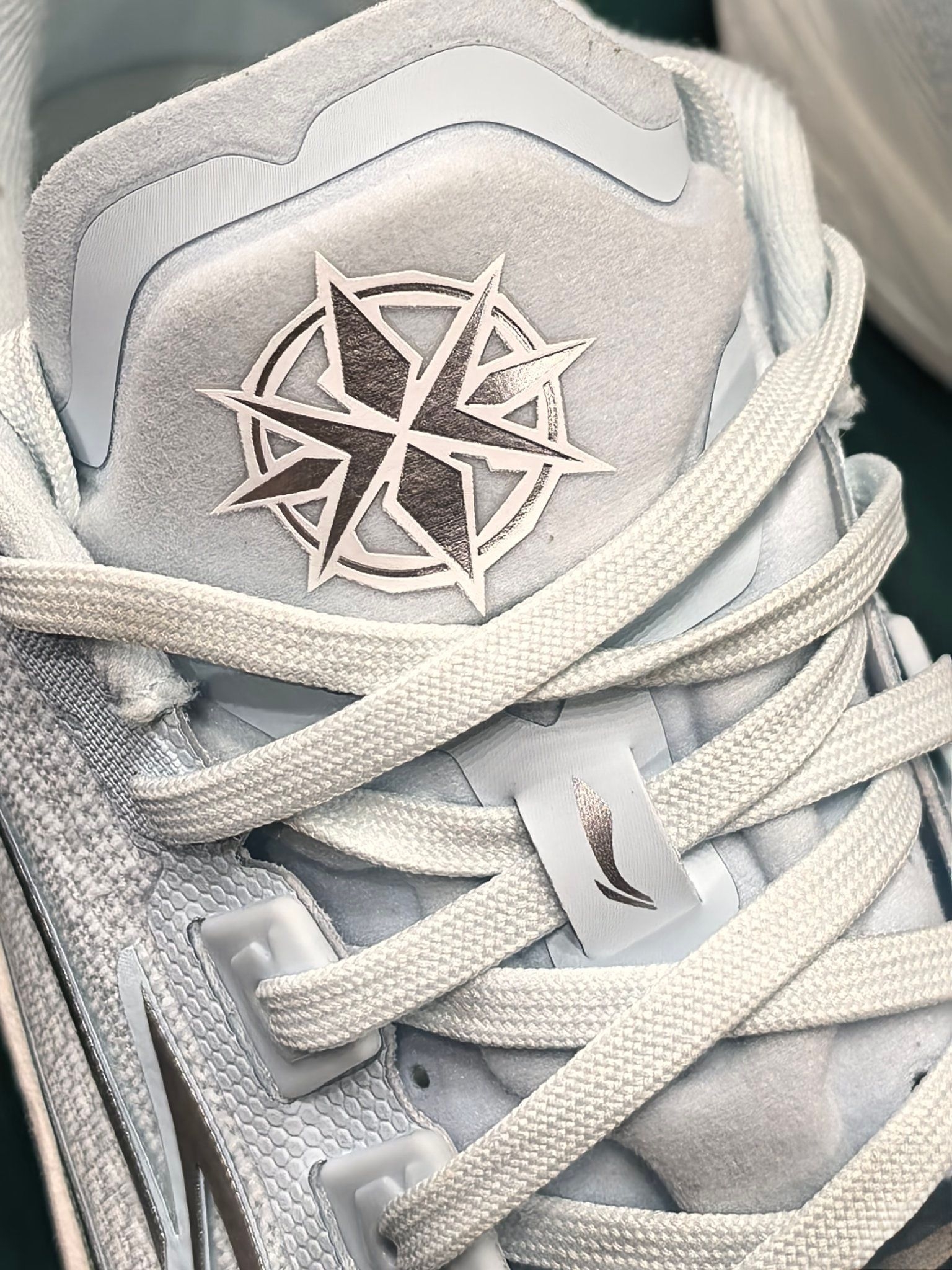 球场上泛起的“波光”❗
